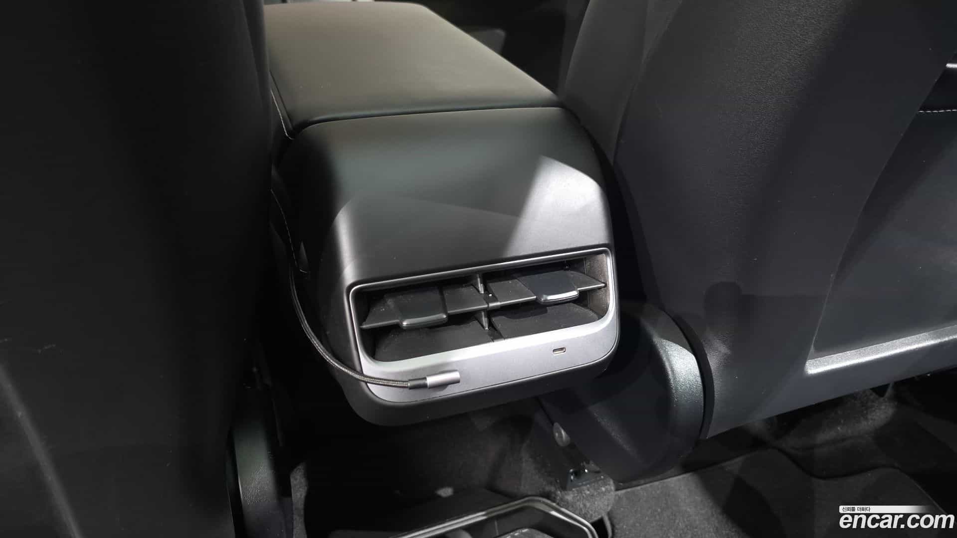 Model Y Tesla 2024.2-OPTION-047