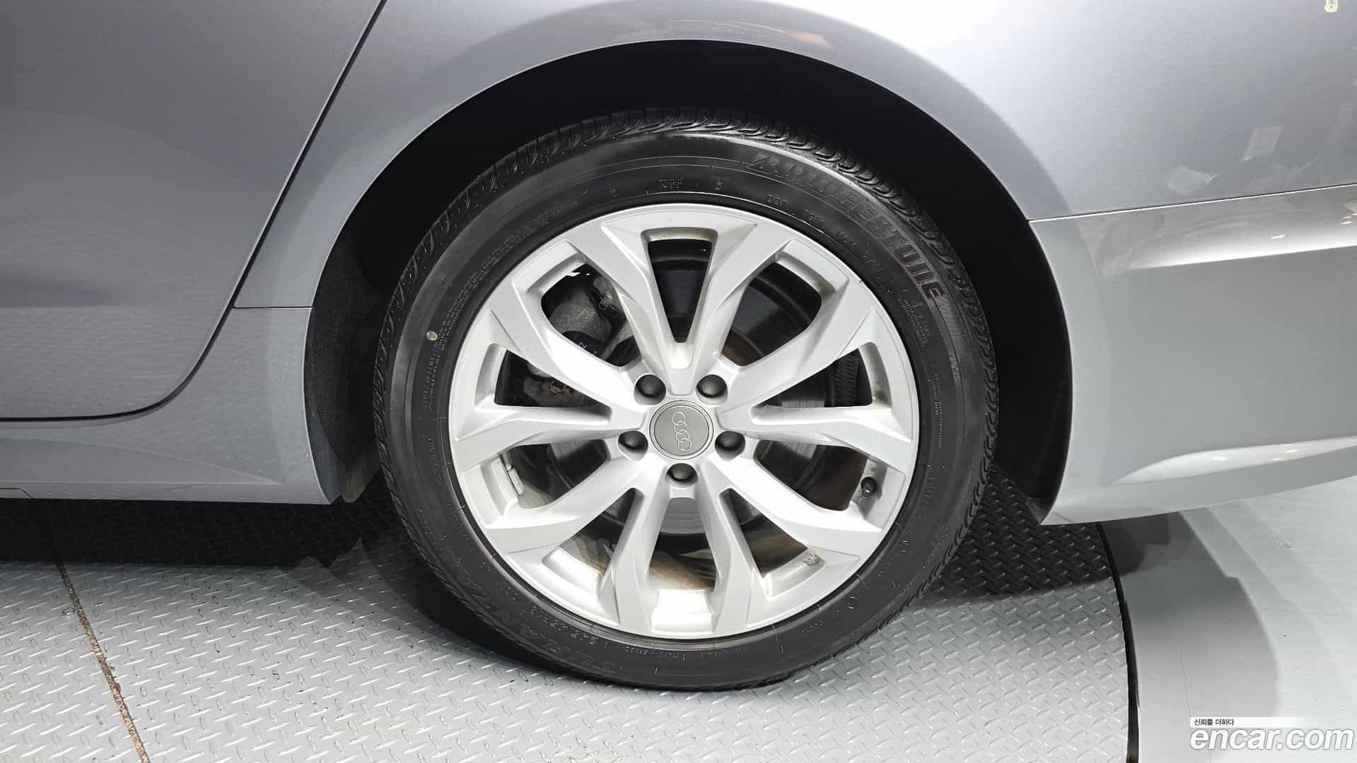 A6 Audi 2018.11-OUTER-031