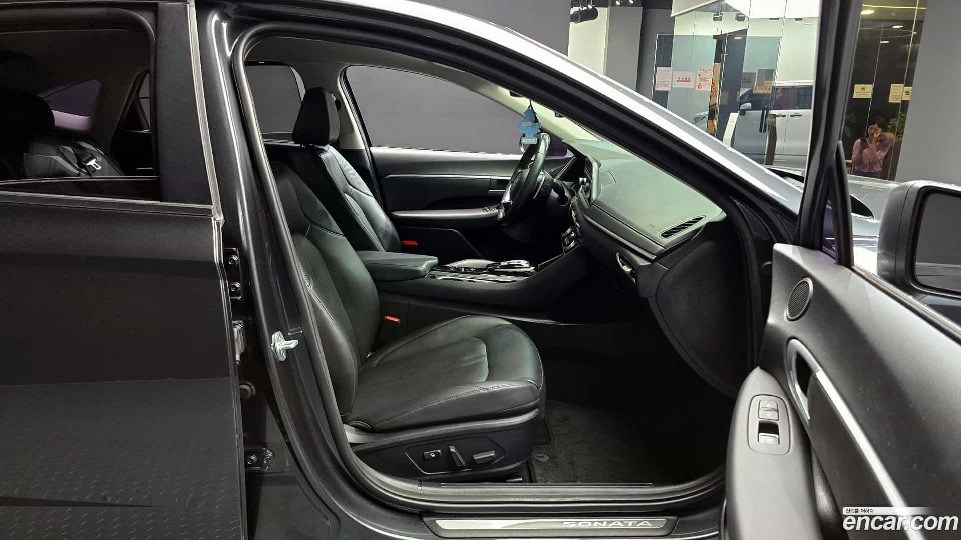 Sonata Hyundai 2019.3-OPTION-015