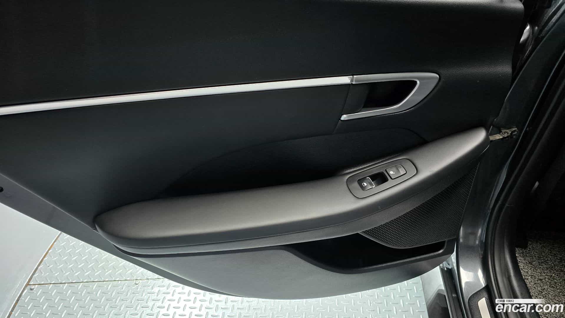 Sonata Hyundai 2019.3-INNER-035