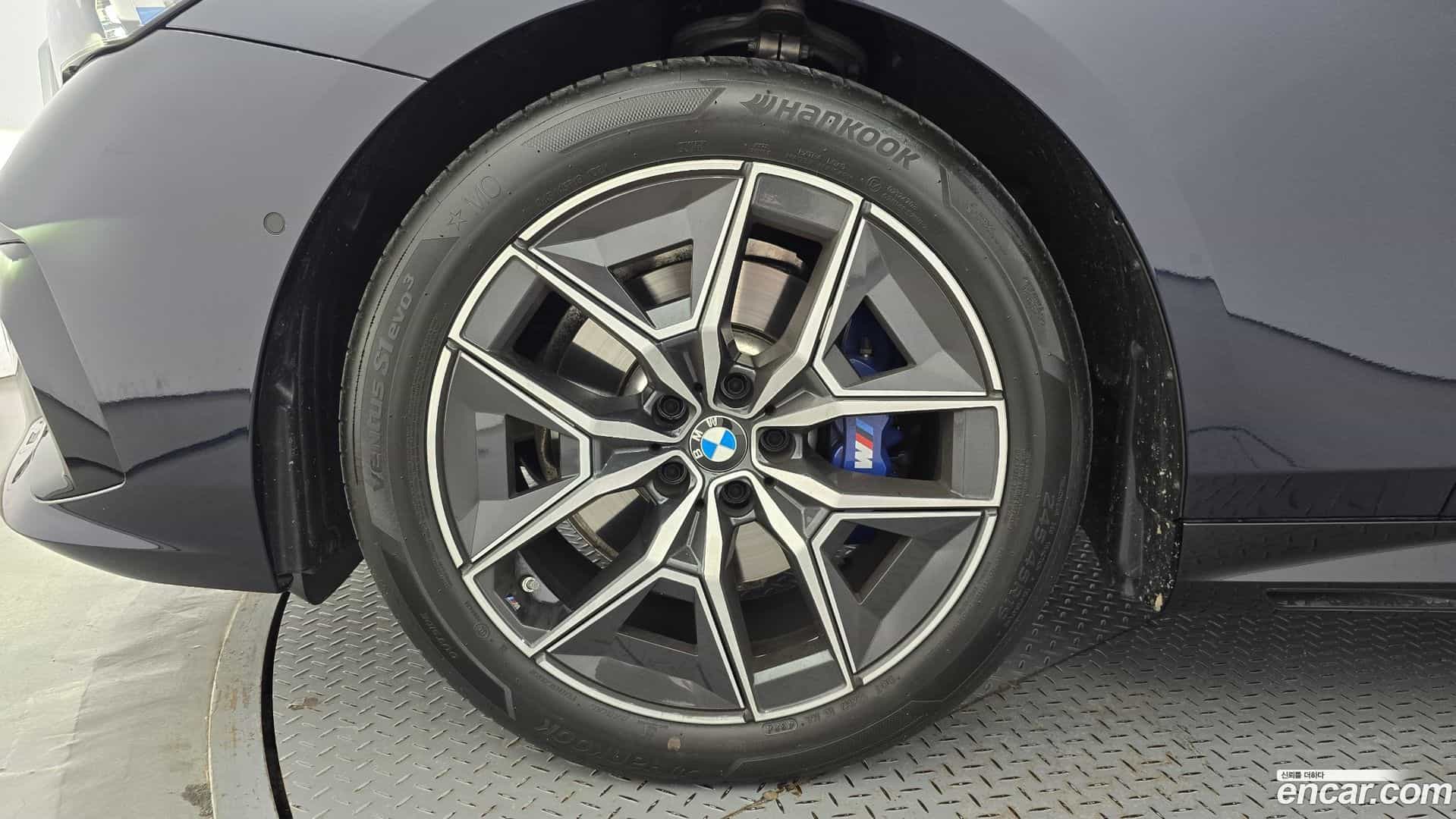 5-Series BMW 2025.1-OUTER-005