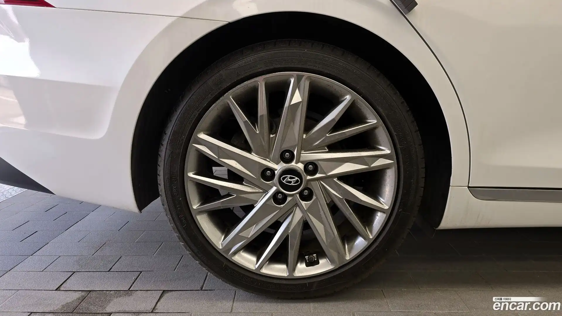 Grandeur Hyundai 2020.1-OUTER-005