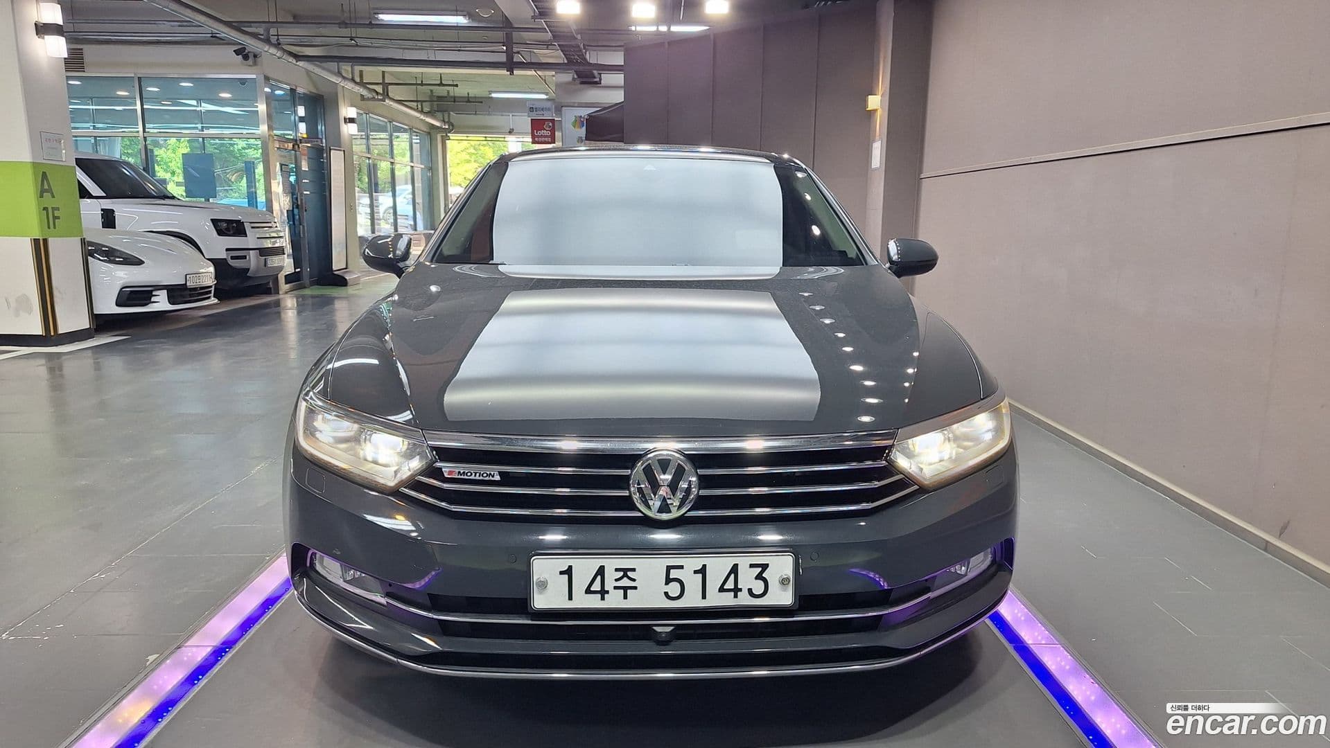 Main__Slider__Photo:Passat Volkswagen 2018.11-0