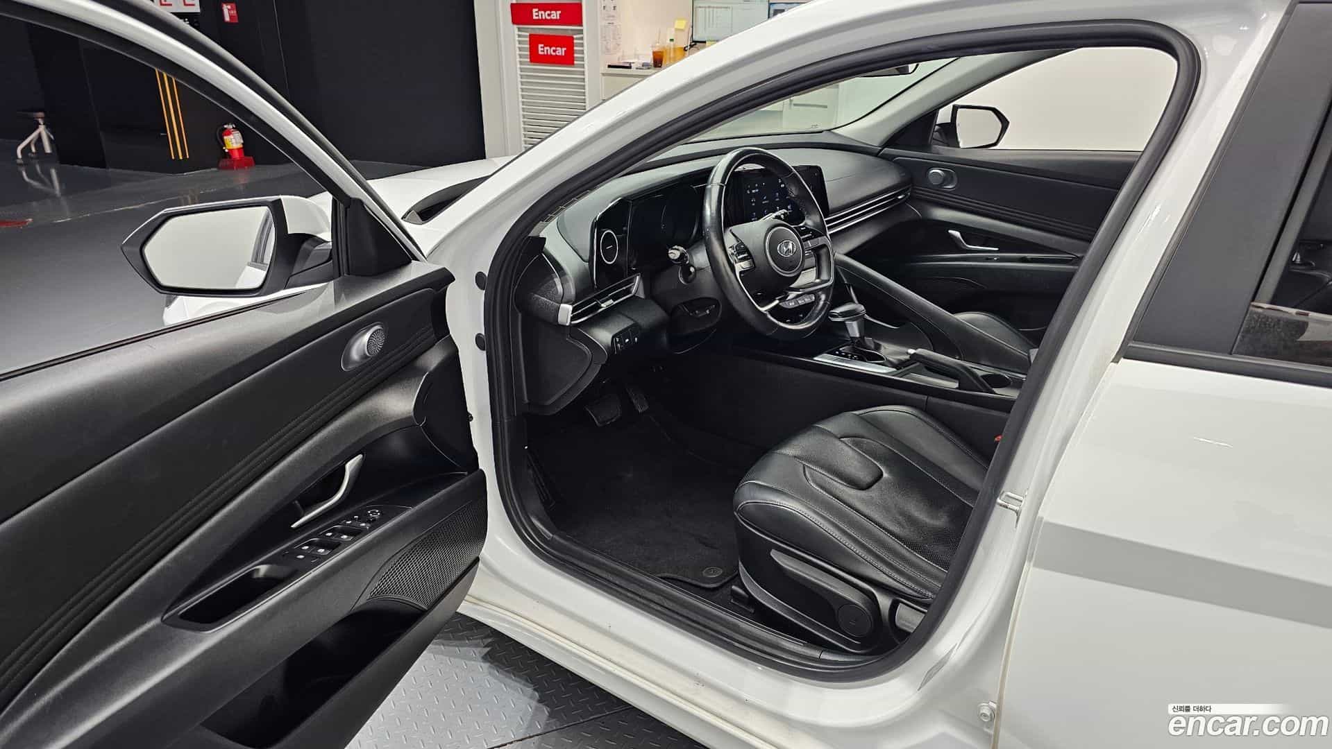 AVANTE Hyundai 2020.8-INNER-010