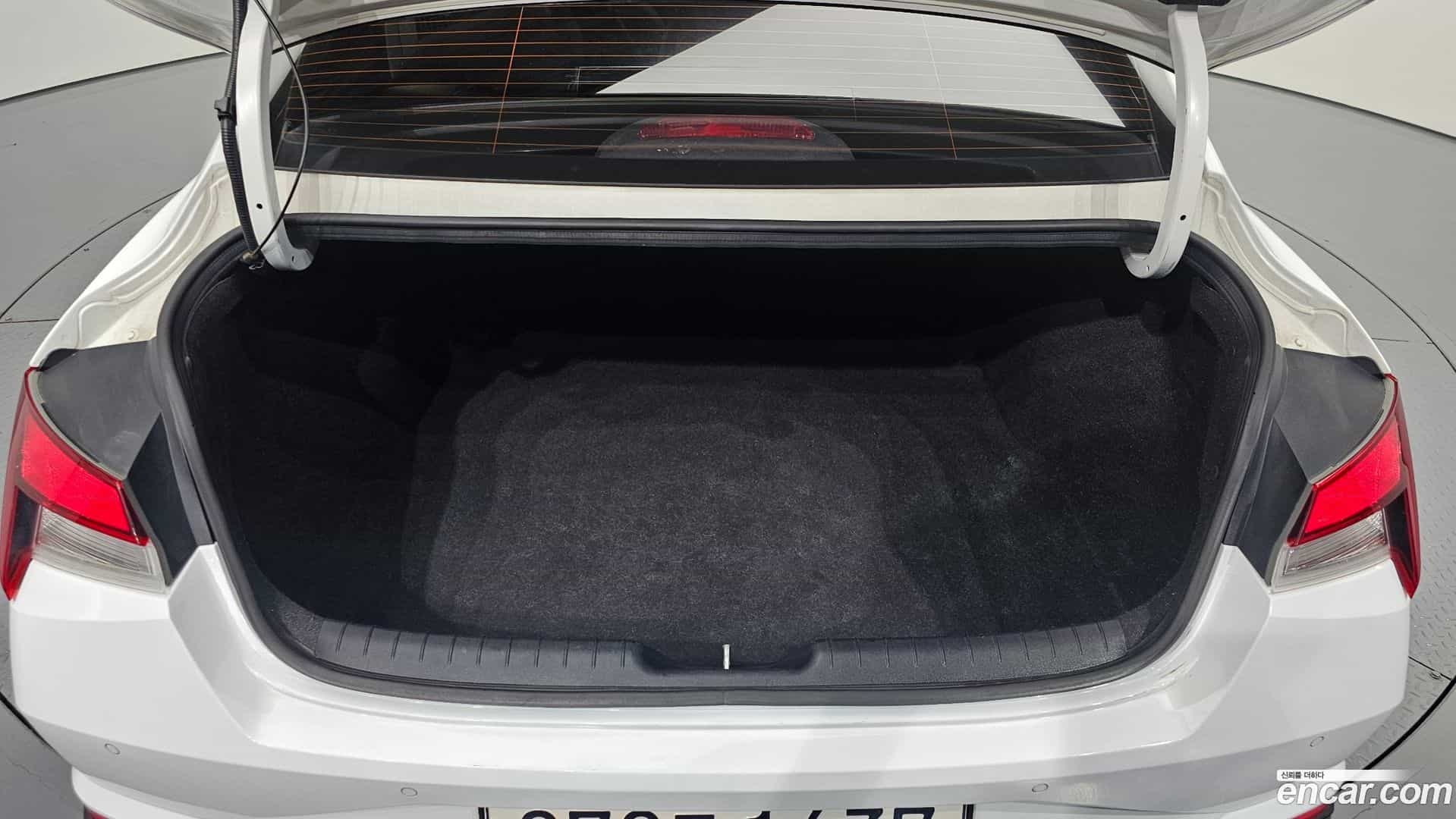 AVANTE Hyundai 2020.8-OPTION-024