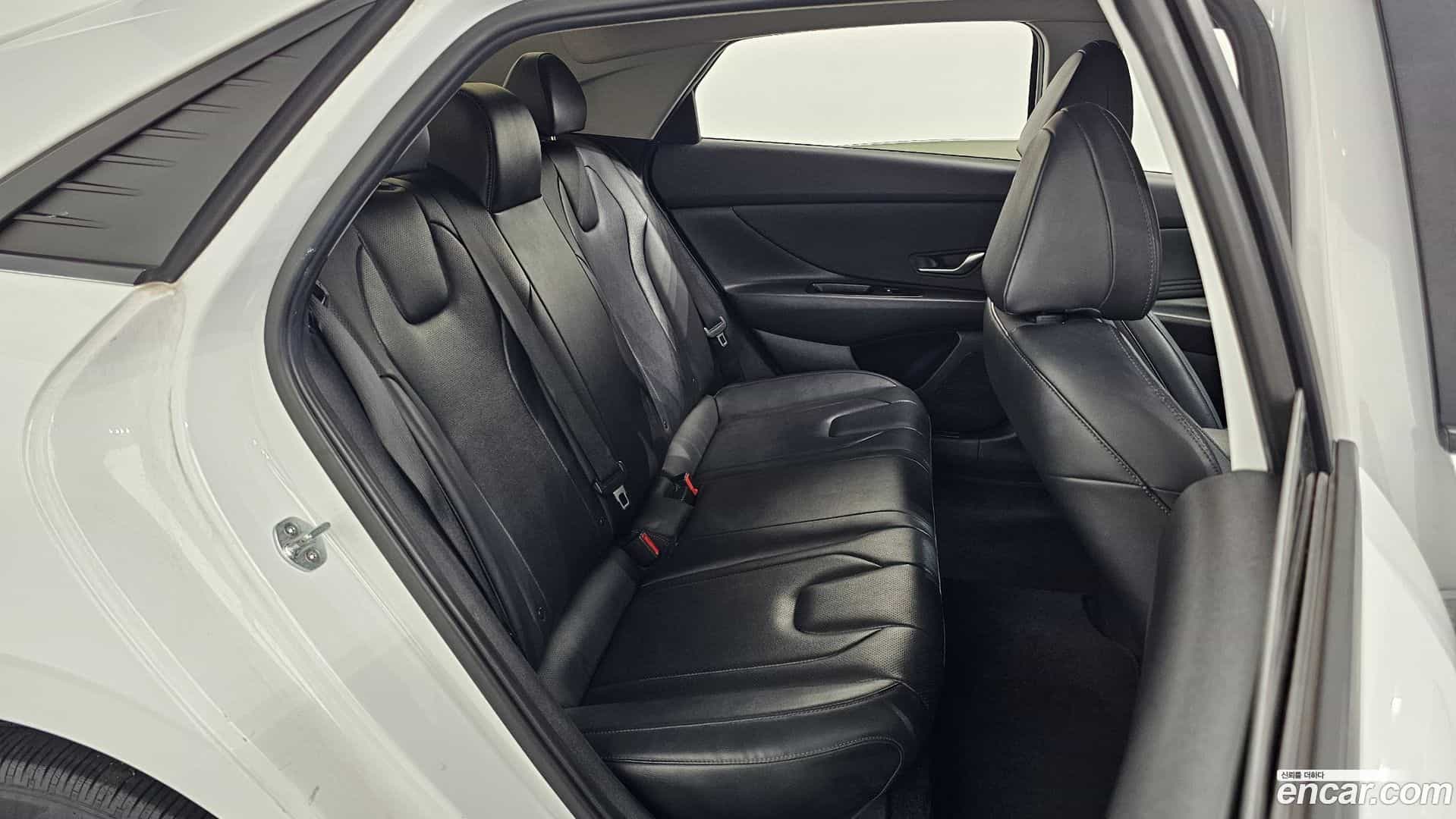 AVANTE Hyundai 2020.8-INNER-036