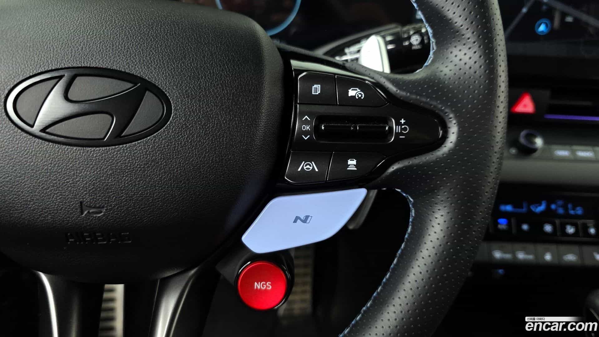 AVANTE Hyundai 2023.9-OPTION-022