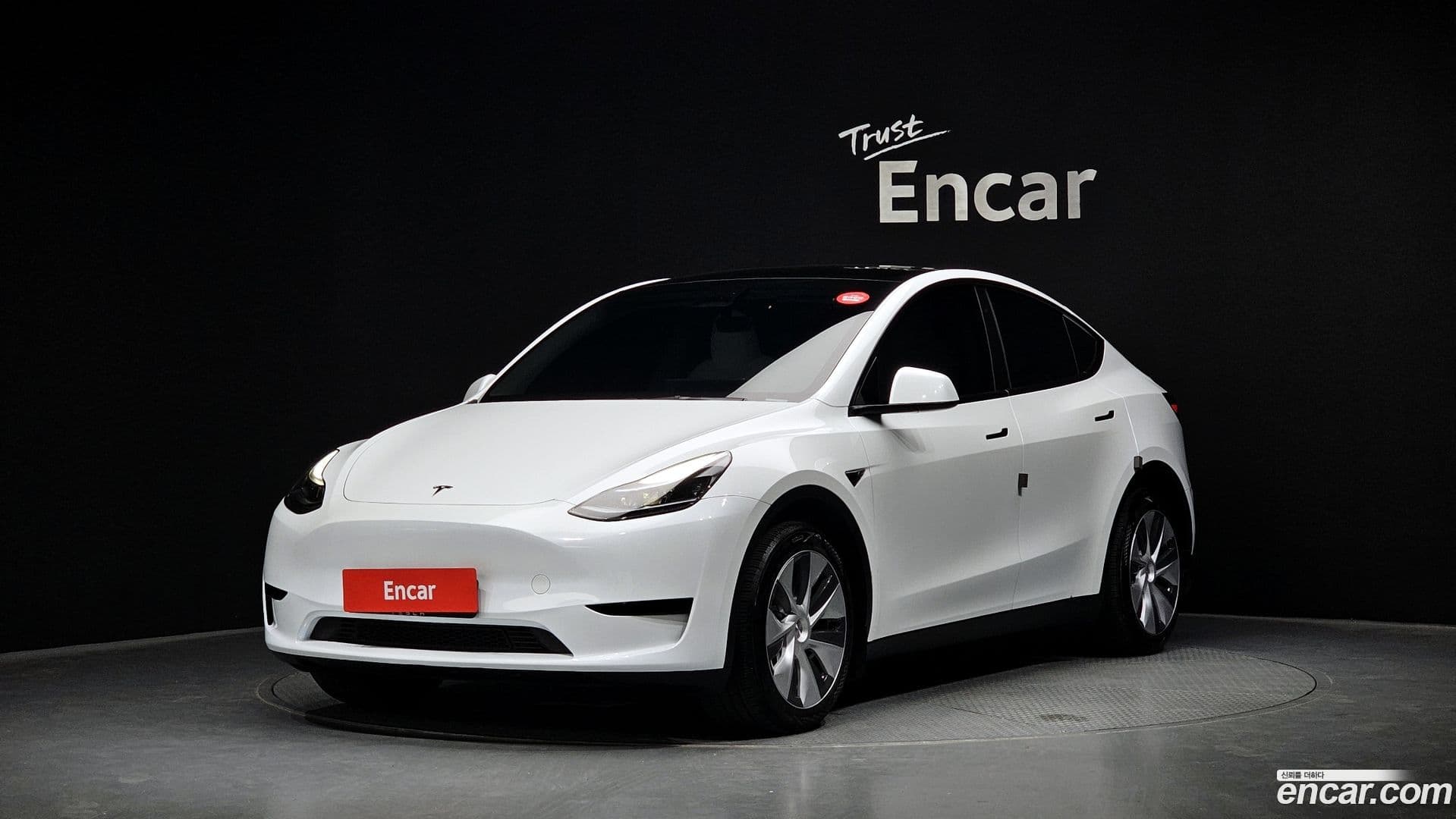 Main__Slider__Photo:Model Y Tesla 2024.2-0