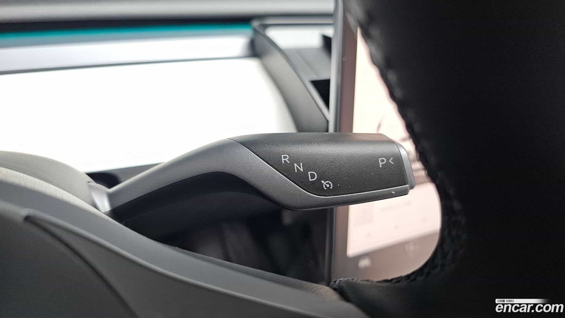 Model Y Tesla 2024.2-INNER-009