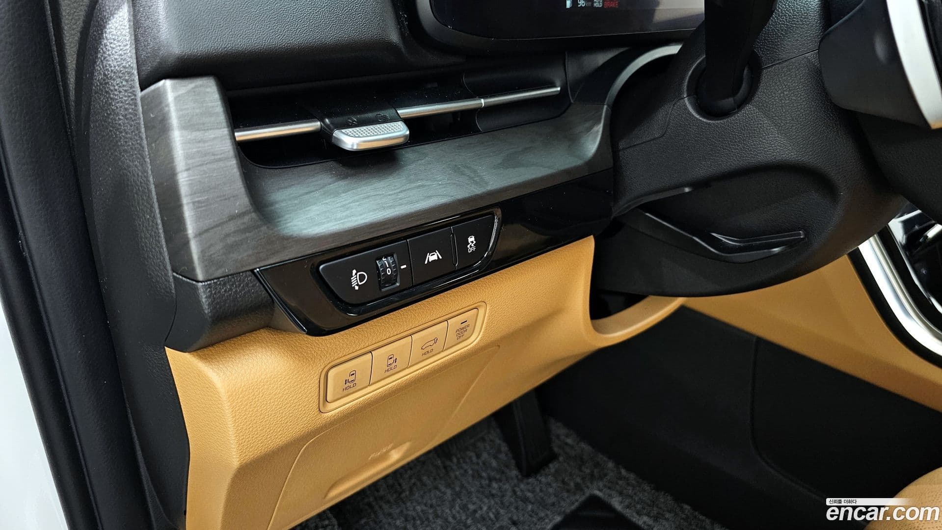 Main__Slider__Photo:Canival Kia 2023.0-16