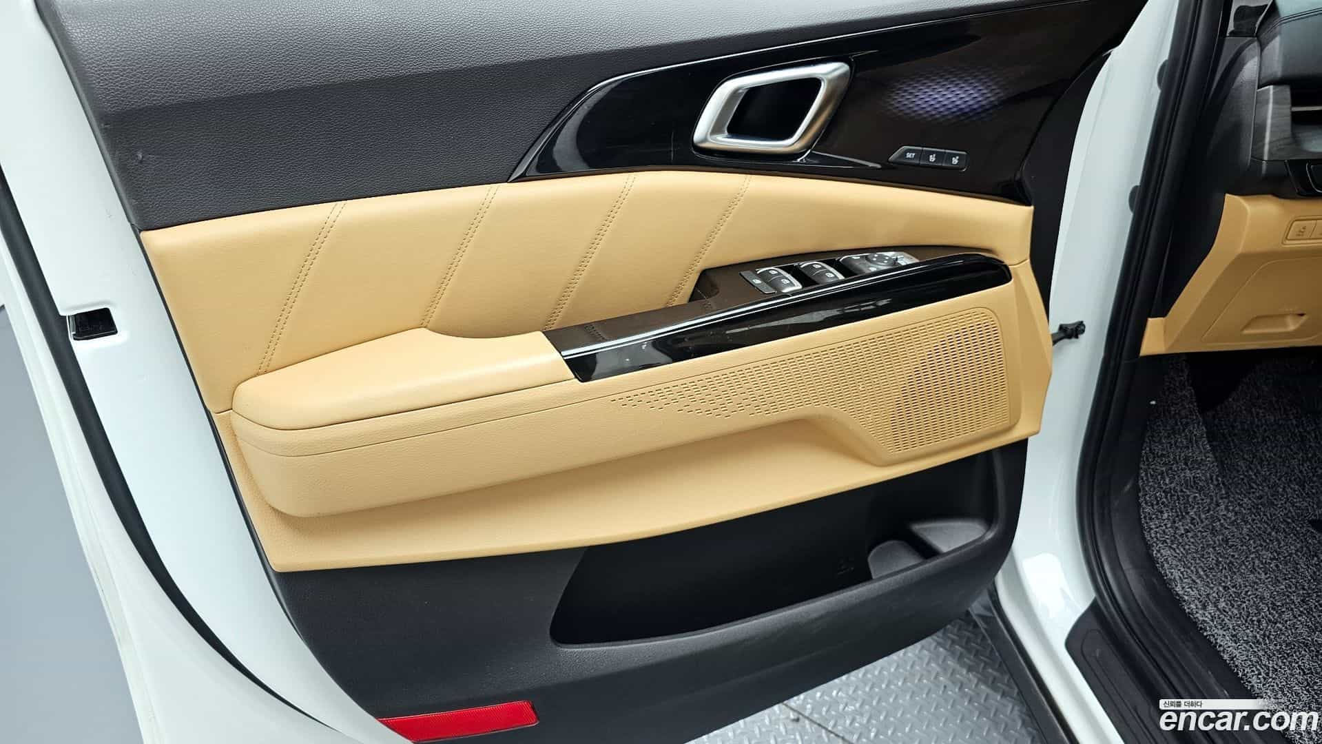 Canival Kia 2023.0-INNER-034