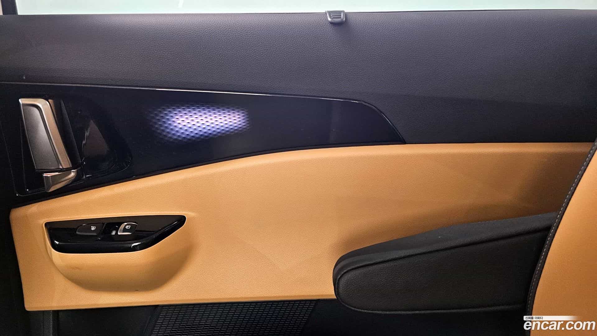 Canival Kia 2023.0-INNER-035