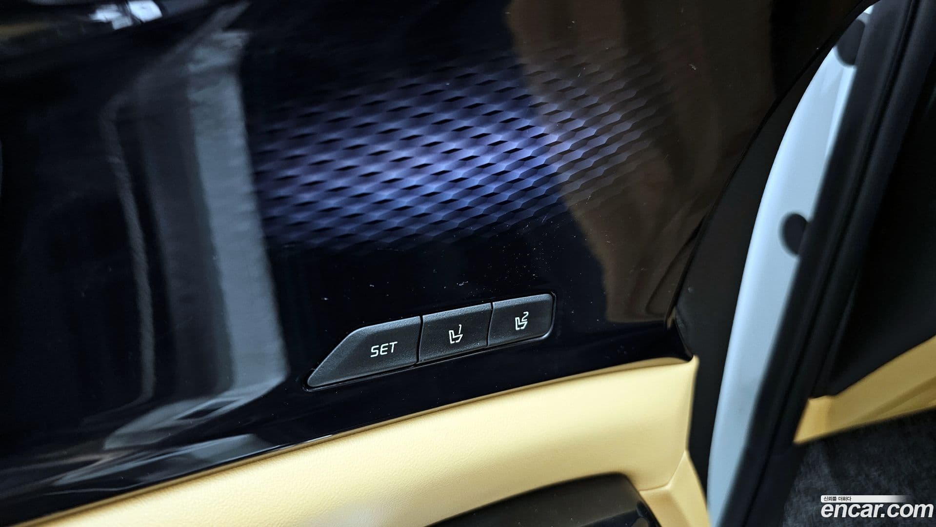 Main__Slider__Photo:Canival Kia 2023.0-31