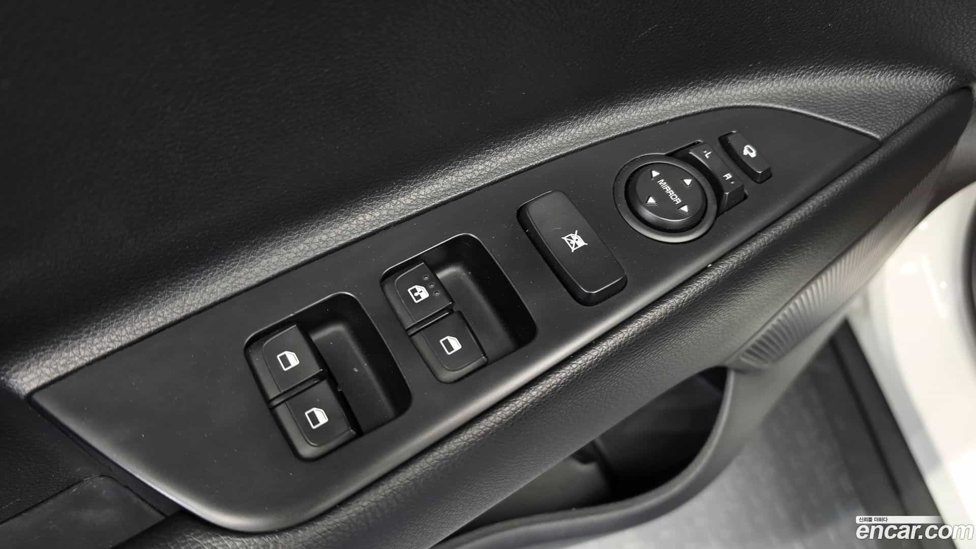 Stonic Kia 2018.2-OPTION-042