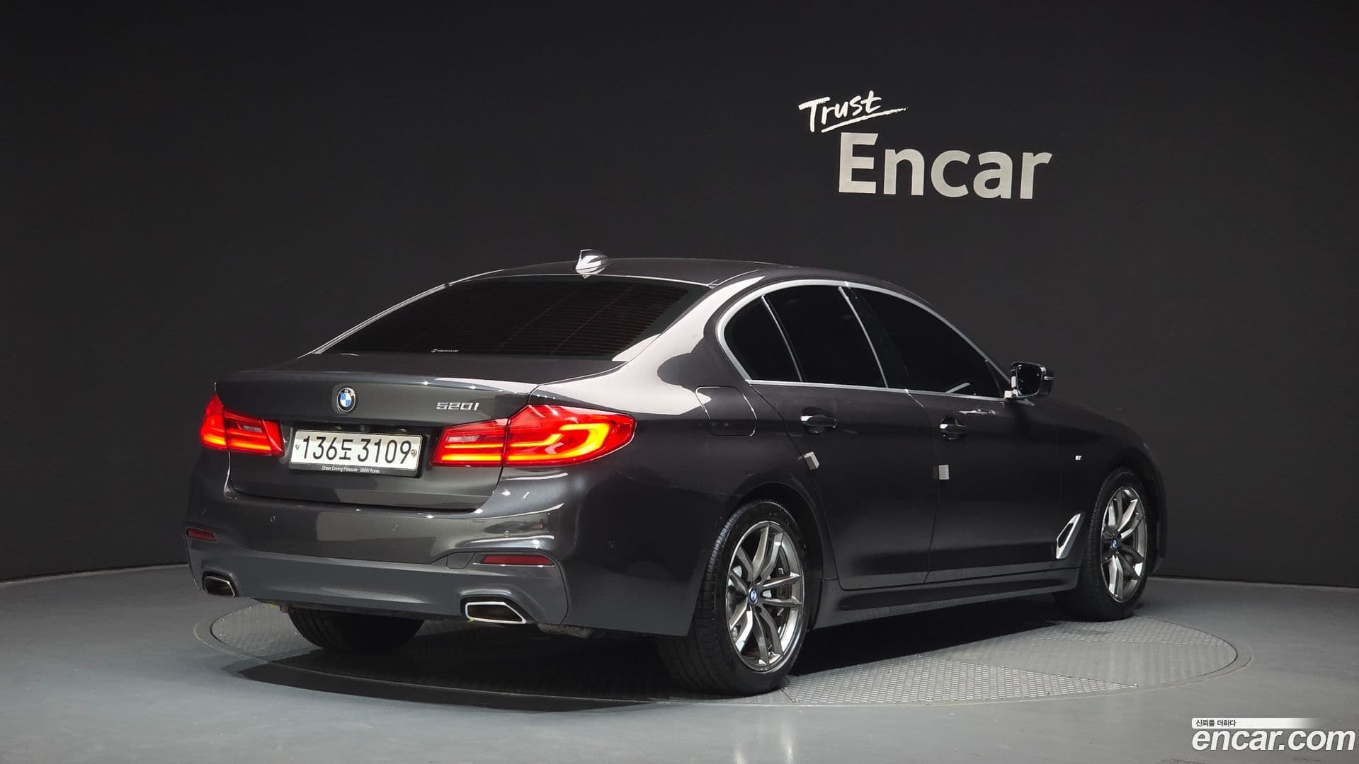 Main__Slider__Photo:5-Series BMW 2020.4-1