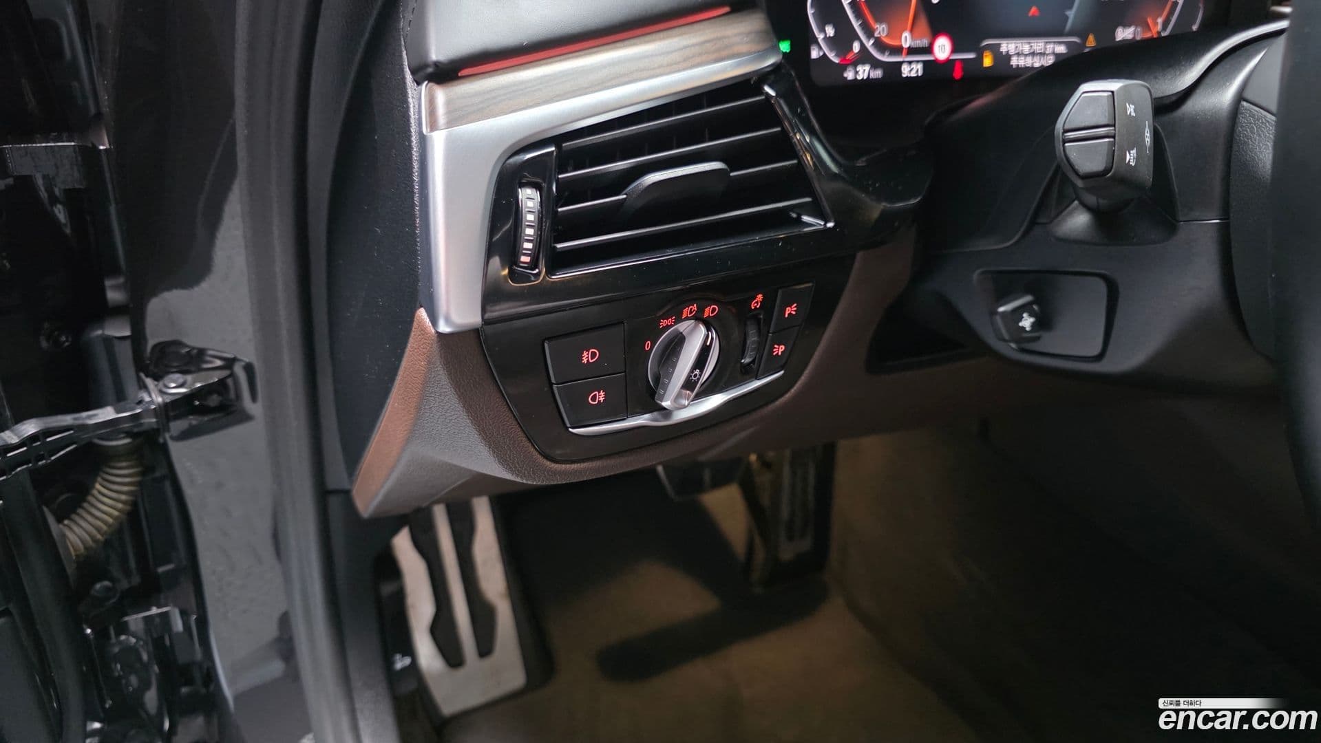 Main__Slider__Photo:5-Series BMW 2020.4-13
