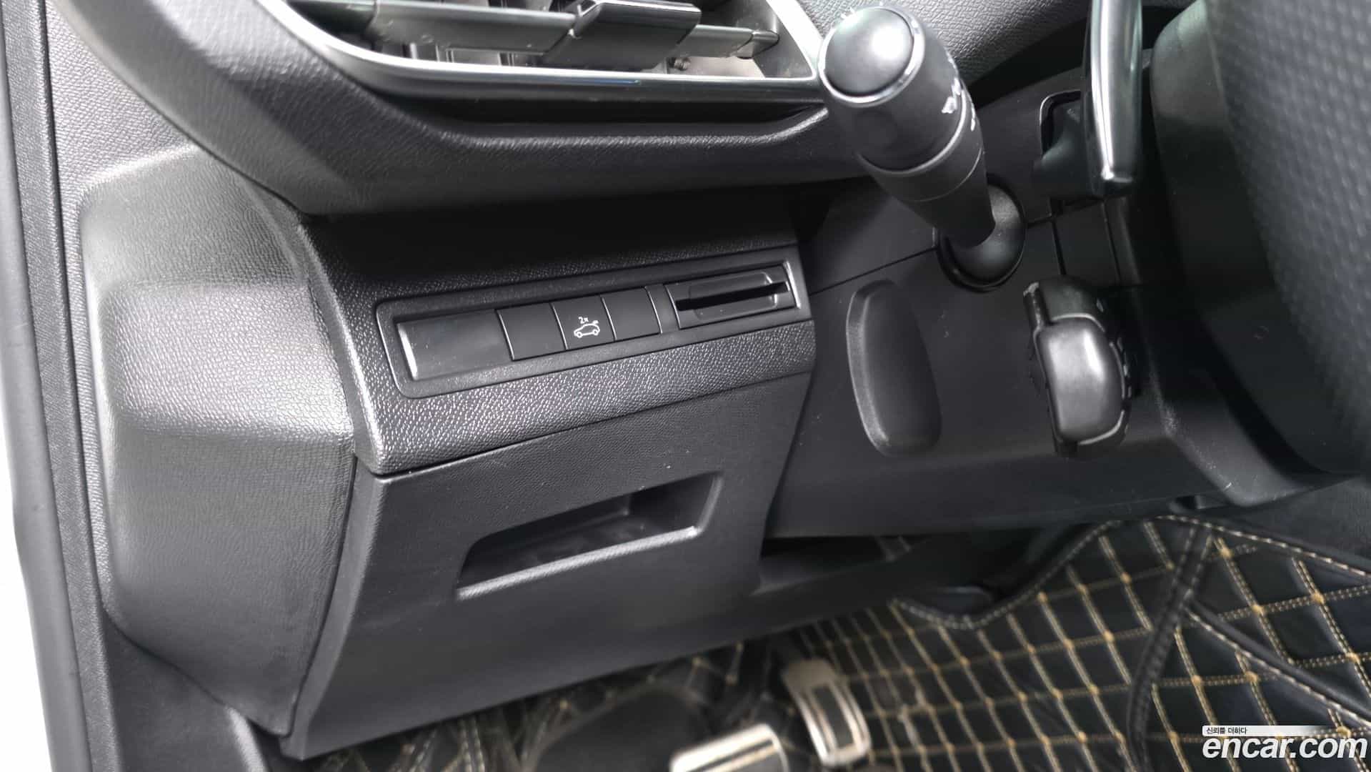 5008 Peugeot 2019.8-OPTION-040