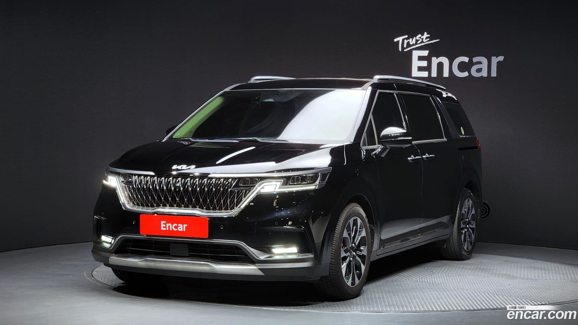 Main__Slider__Photo:Canival Kia 2022.3-0