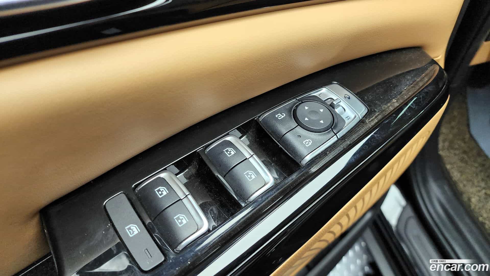 Canival Kia 2022.3-OPTION-043