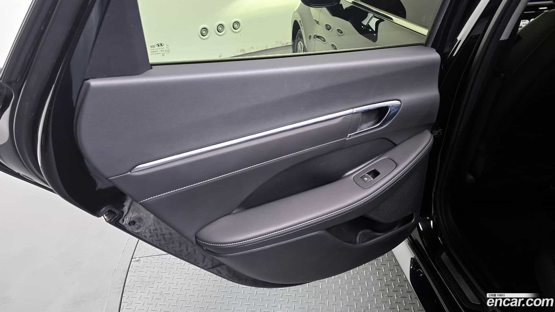 Sonata Hyundai 2022.2-INNER-035