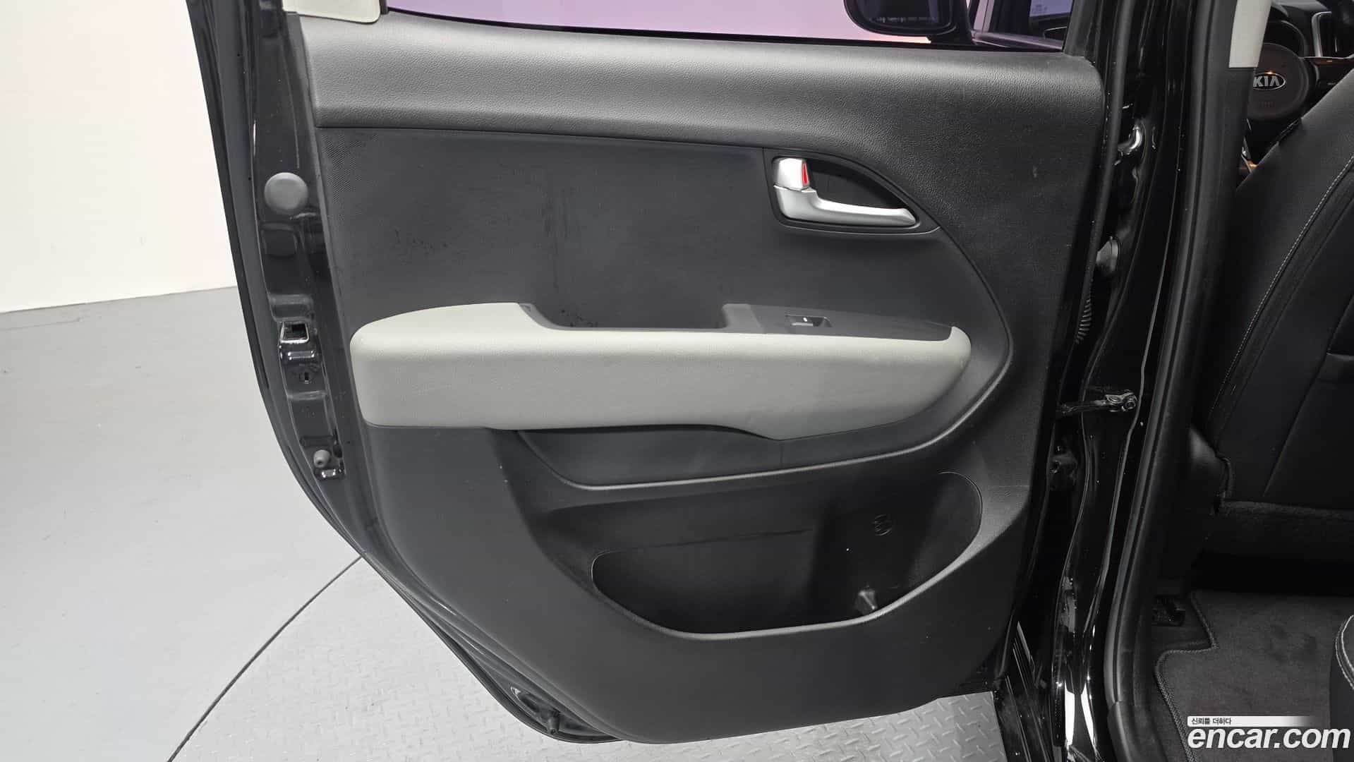 RAY Kia 2018.0-INNER-035