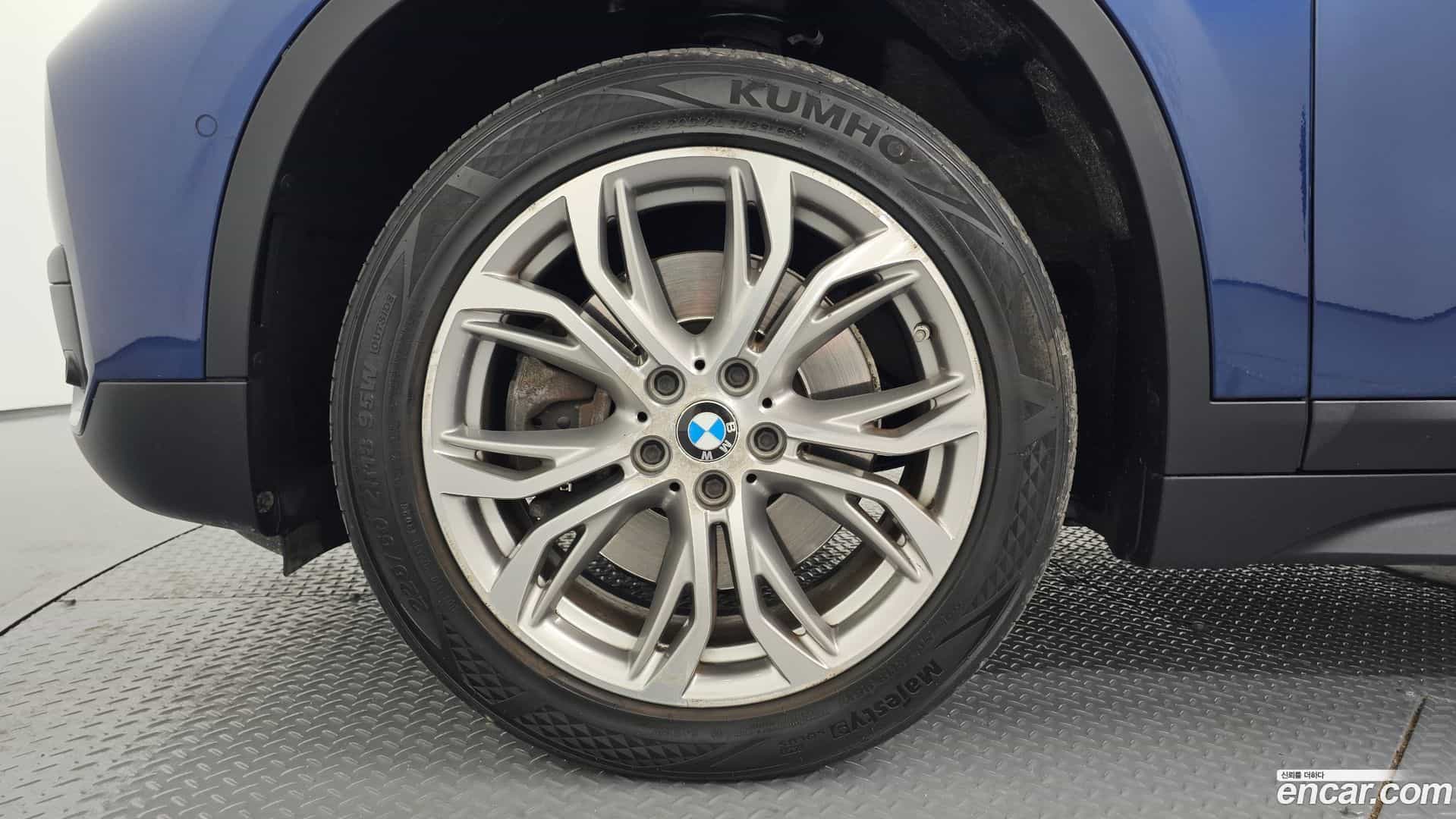 X1 BMW 2018.11-OUTER-005