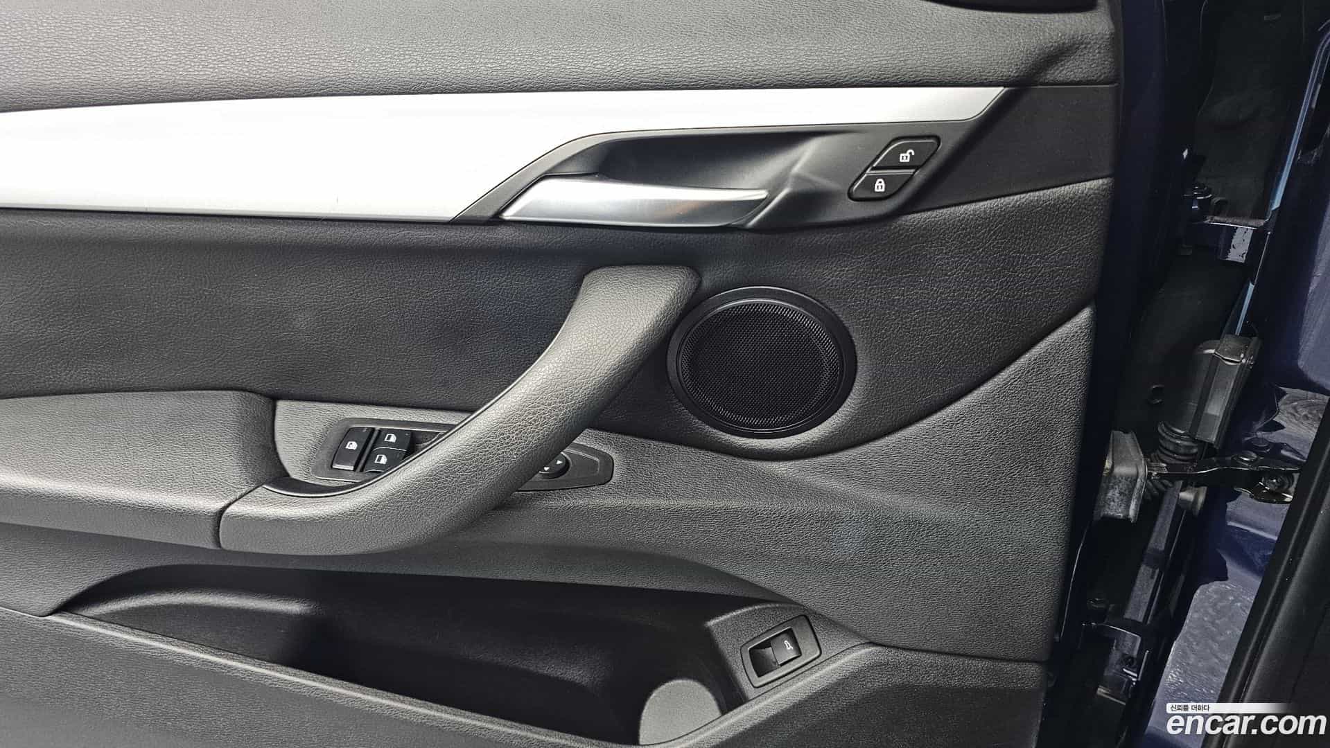 X1 BMW 2018.11-OPTION-023