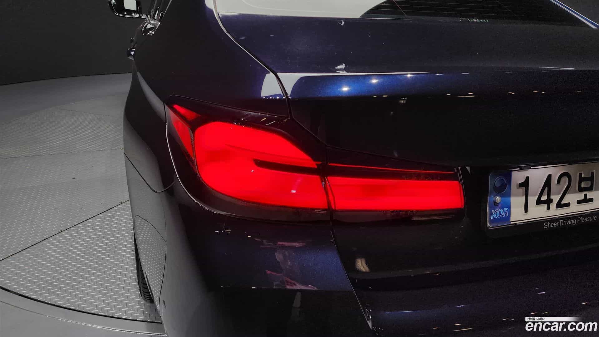 5-Series BMW 2021.1-OUTER-033