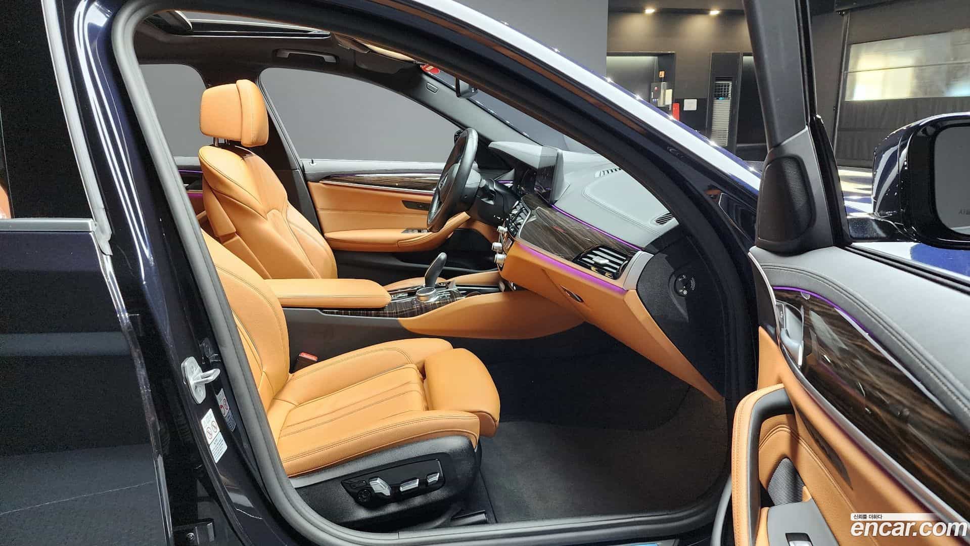 5-Series BMW 2021.1-INNER-036
