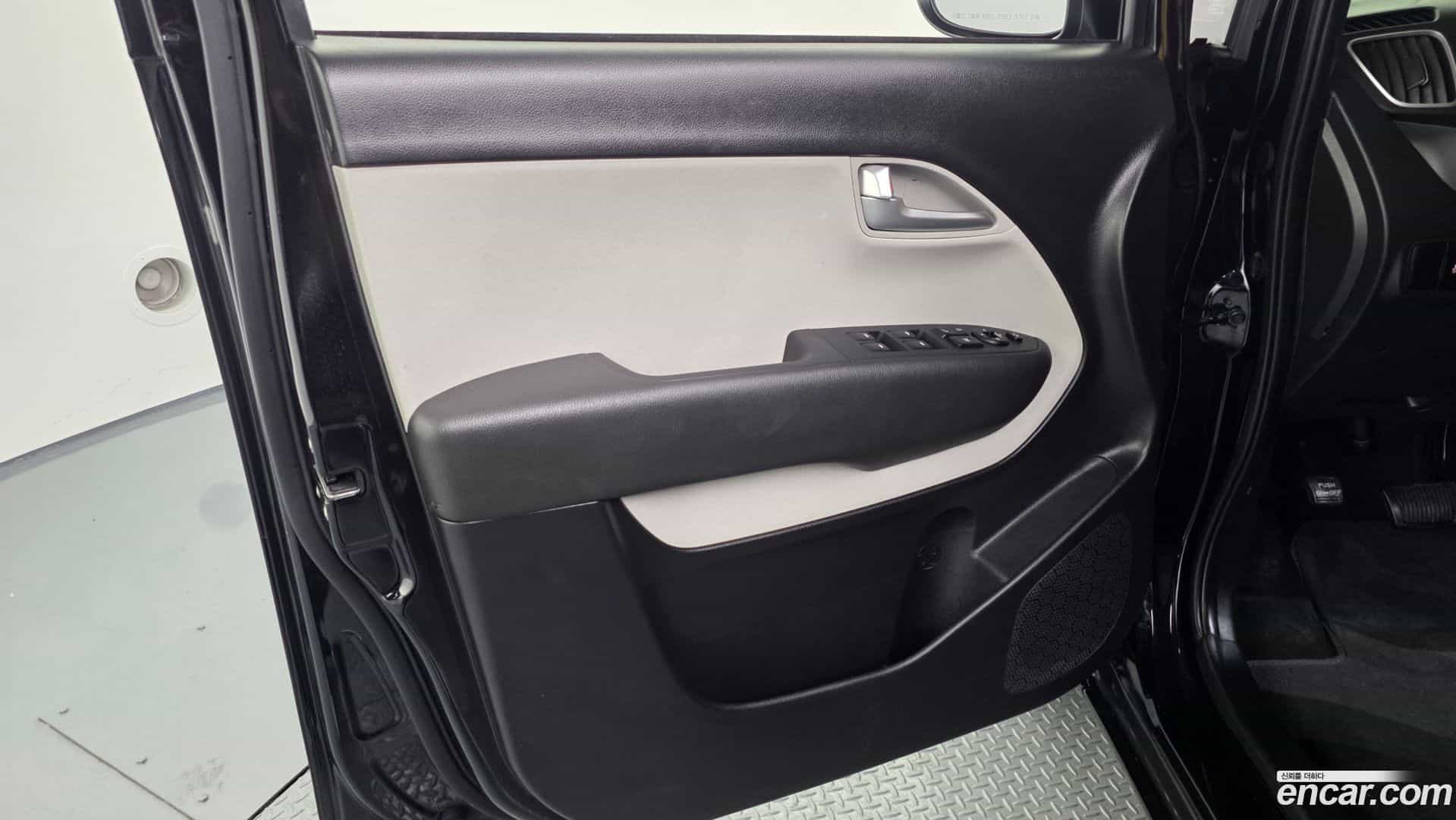 RAY Kia 2021.4-INNER-034
