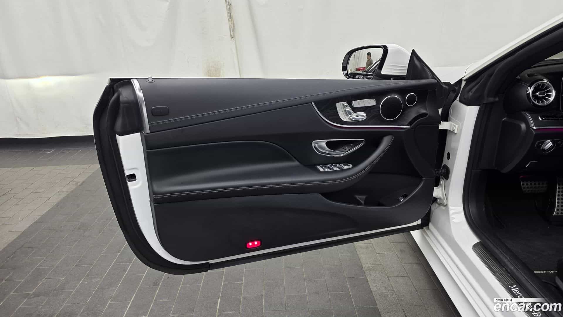 E-Class Mercedes-Benz 2018.10-INNER-034