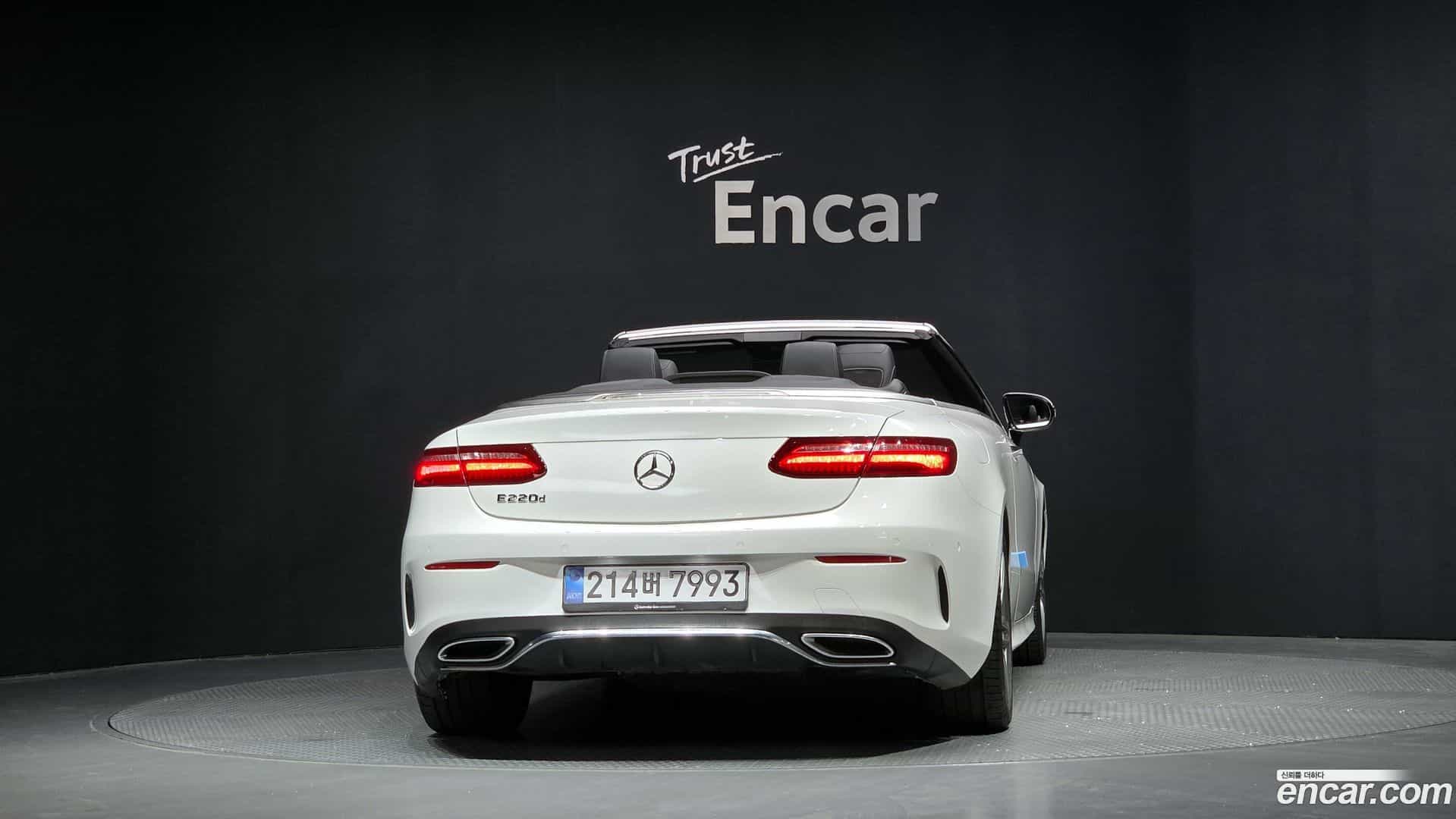 E-Class Mercedes-Benz 2018.10-OPTION-049
