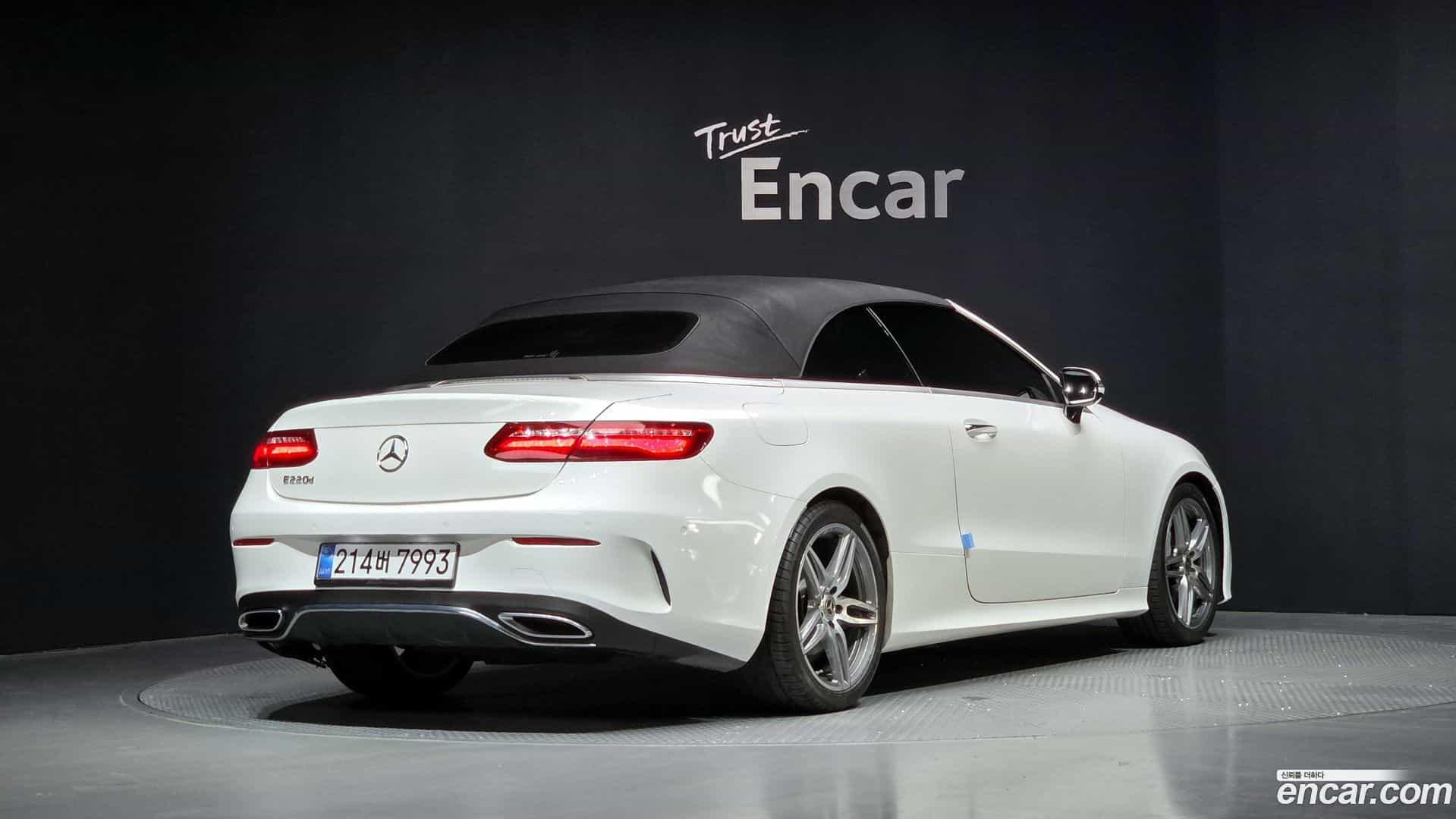 E-Class Mercedes-Benz 2018.10-OPTION-050