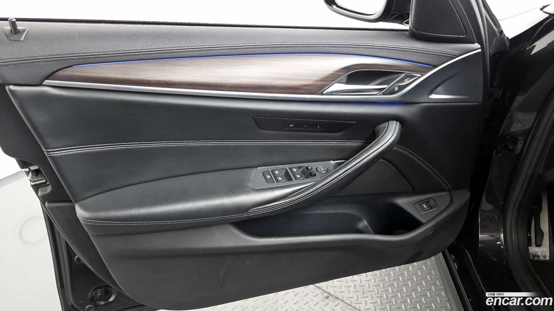 5-Series BMW 2017.4-INNER-034