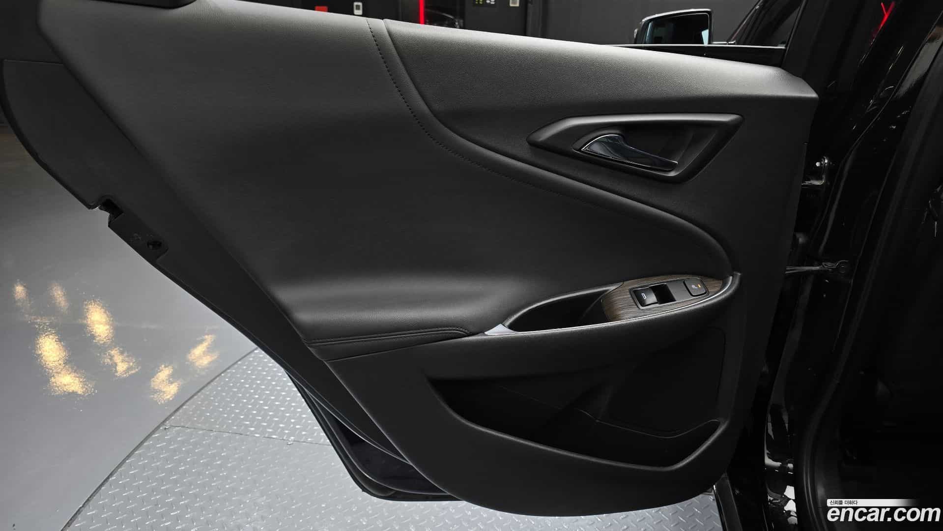 Malibu Chevrolet 2019.6-INNER-035