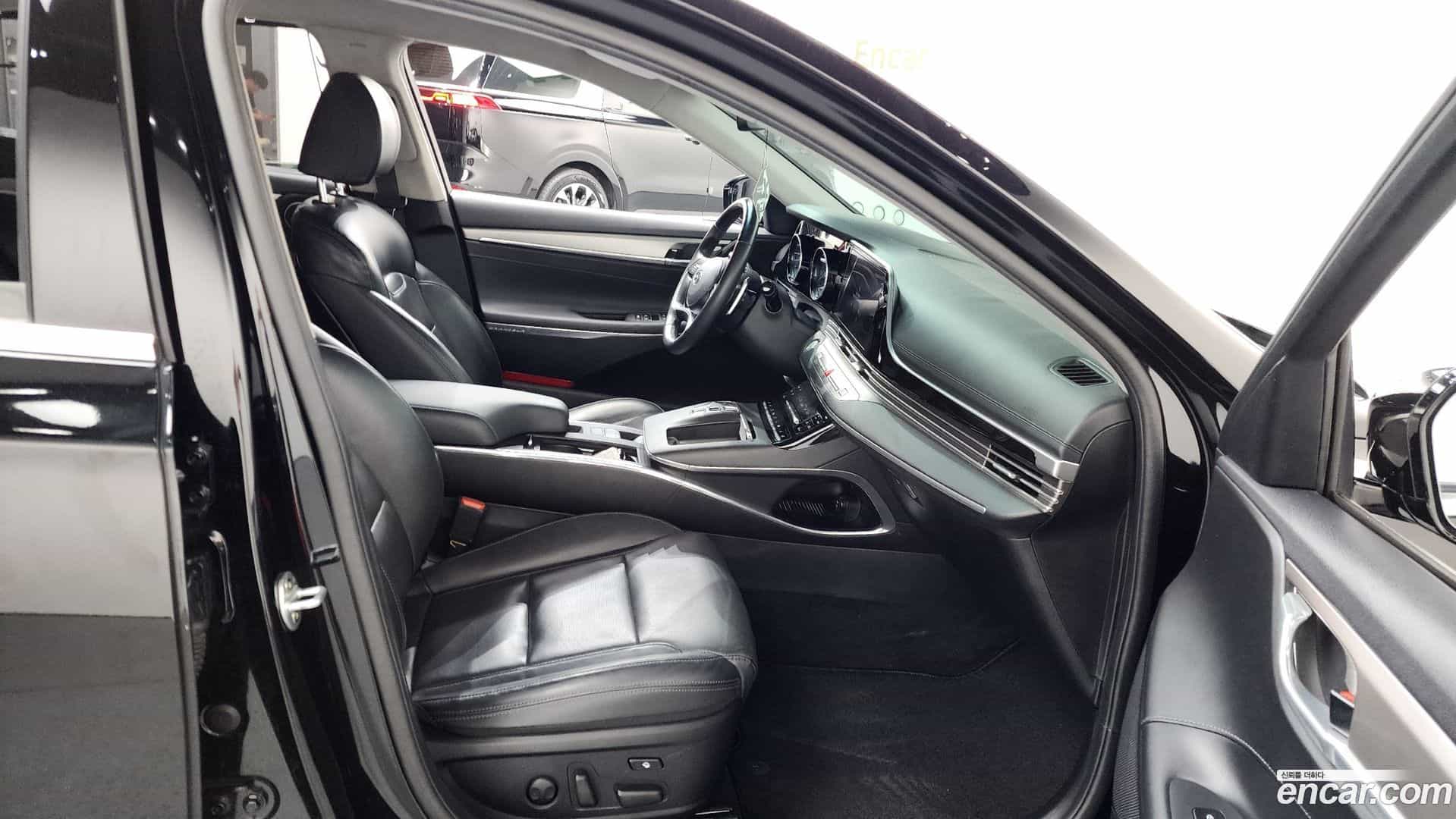 Grandeur Hyundai 2020.2-INNER-036