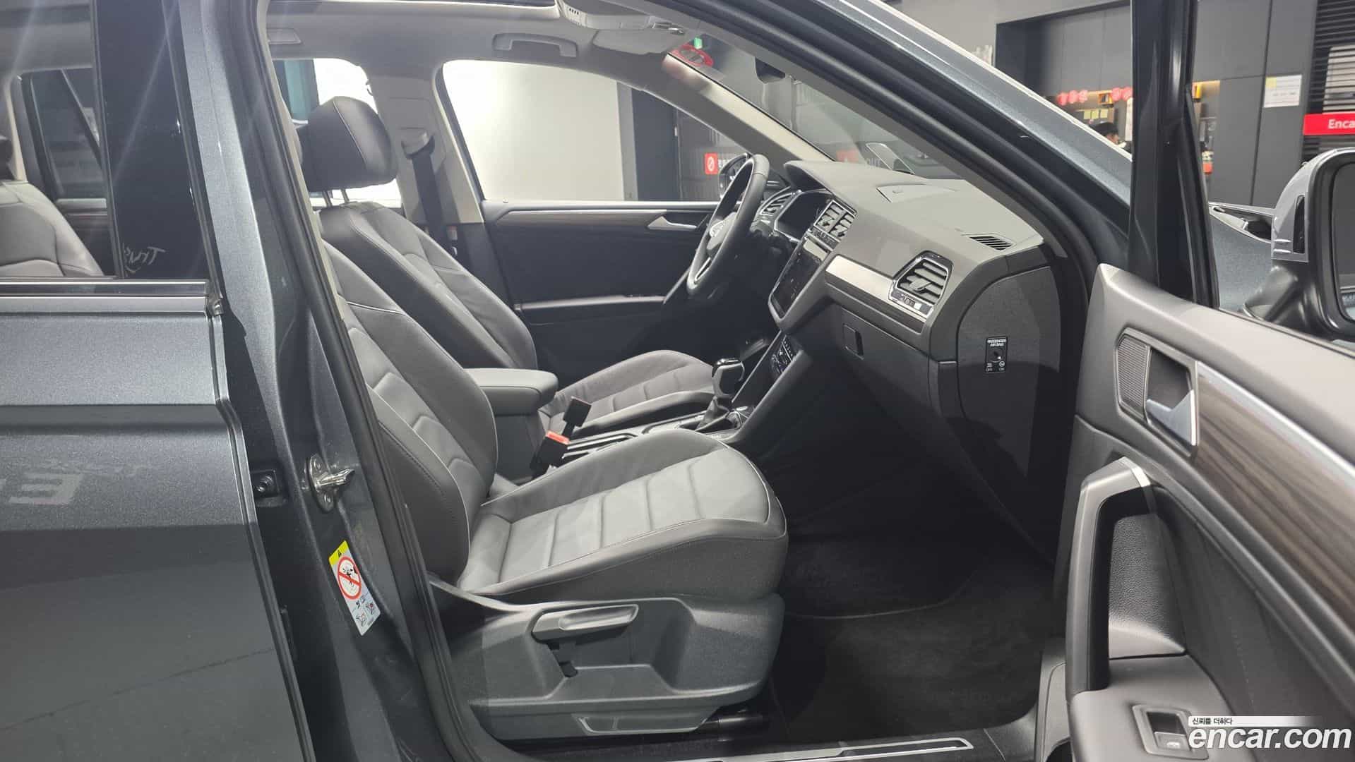 Tiguan Volkswagen 2024.3-INNER-036