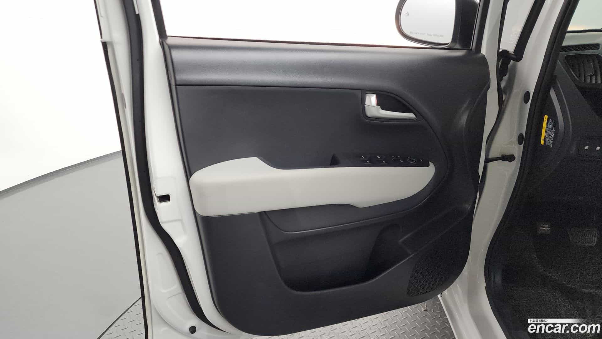 RAY Kia 2023.10-INNER-034