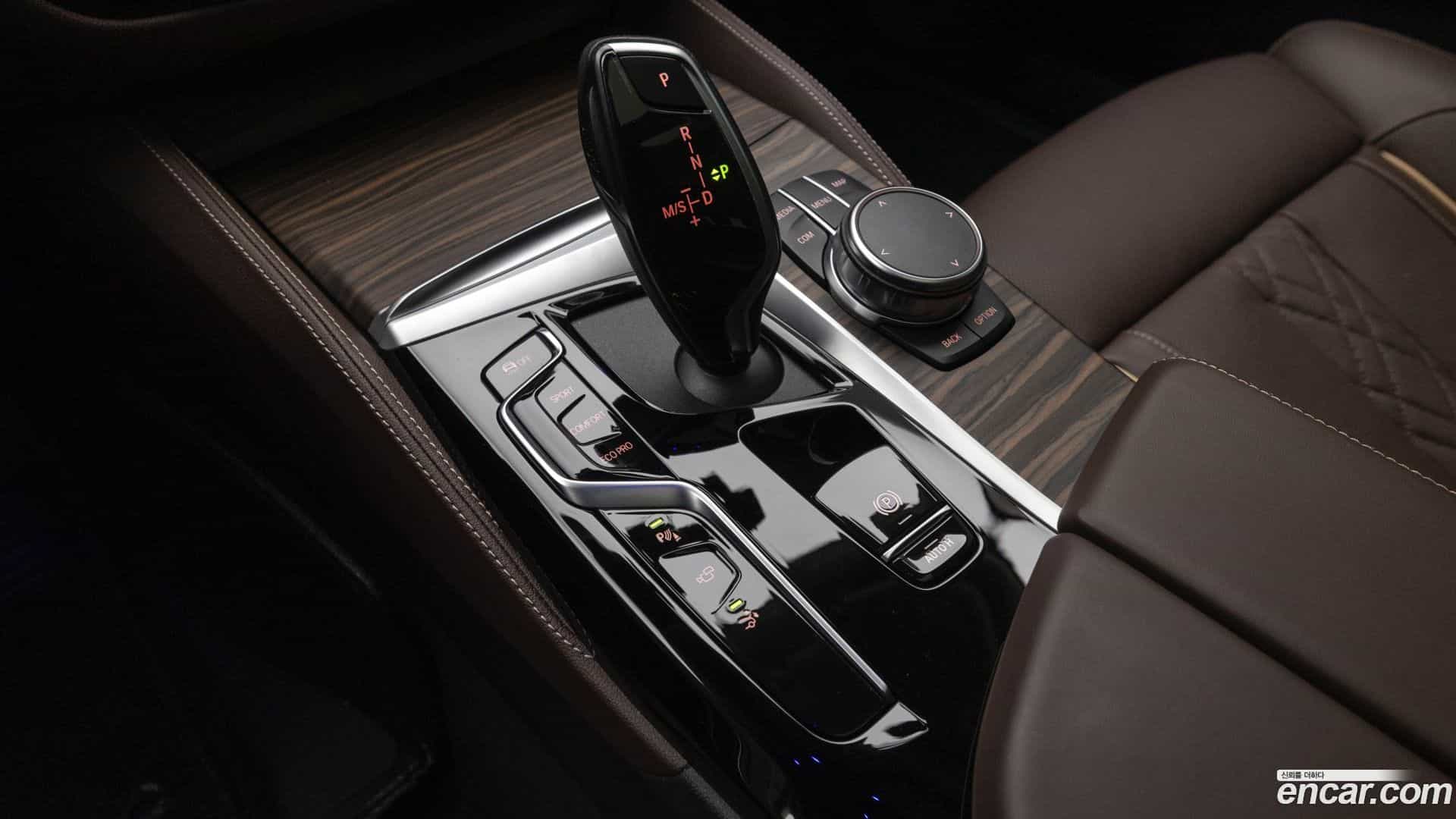 Gran Turismo BMW 2023.4-INNER-009