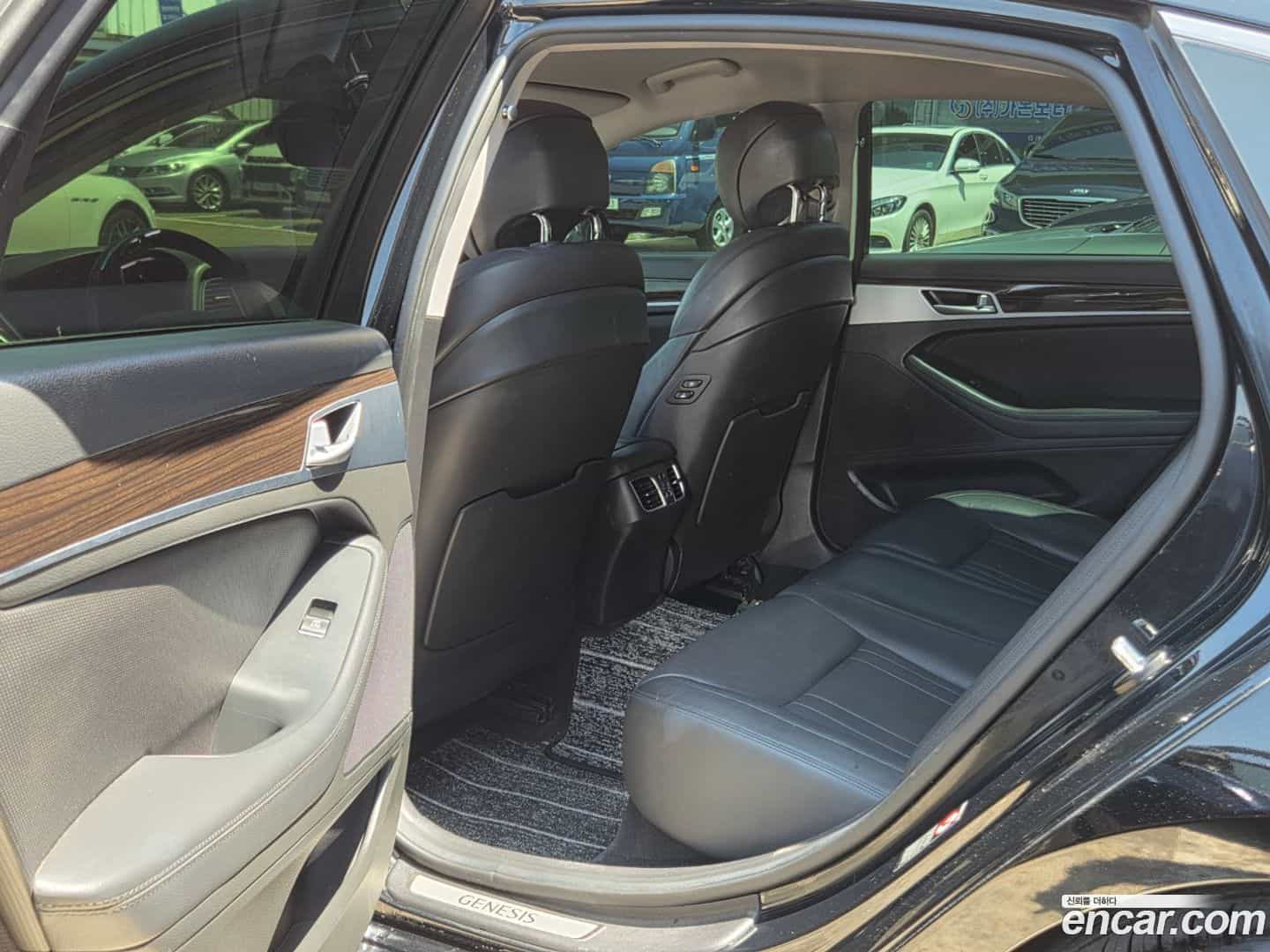 G80 Genesis 2016.11-INNER-010