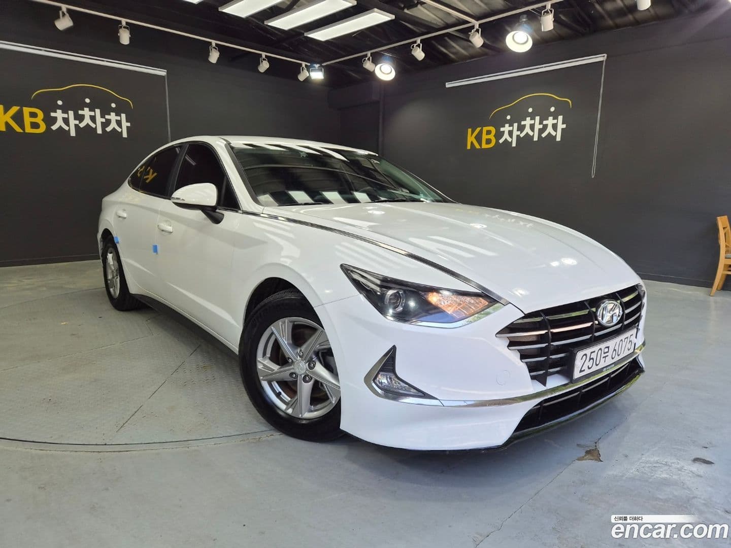Main__Slider__Photo:Sonata Hyundai 2019.5-0