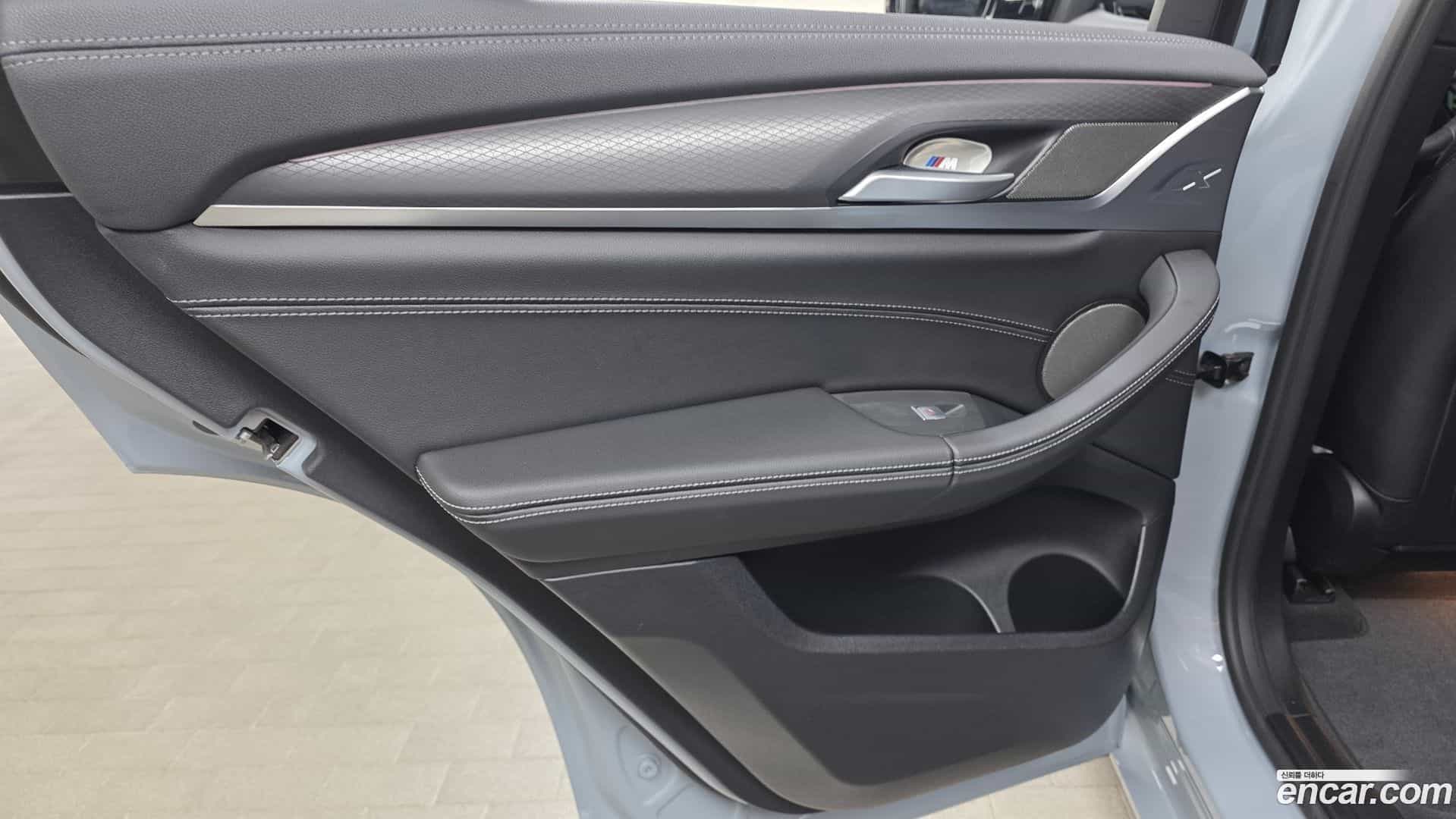X4 BMW 2025.3-INNER-035