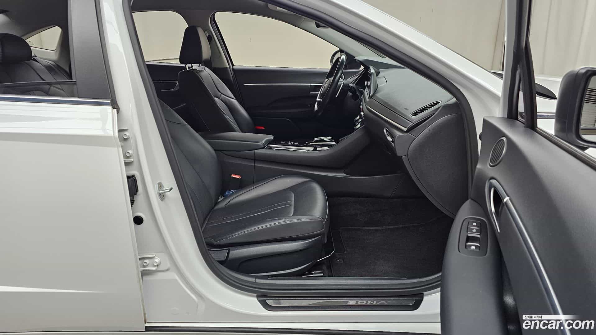 Sonata Hyundai 2019.4-OPTION-015