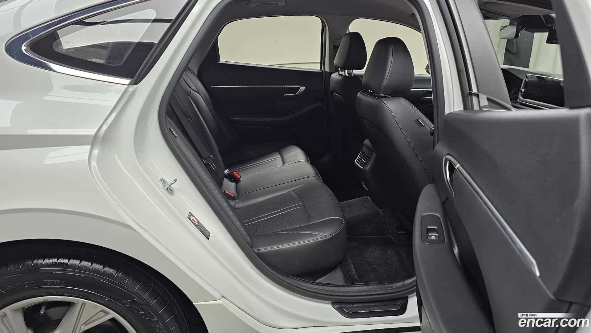 Sonata Hyundai 2019.4-OPTION-016