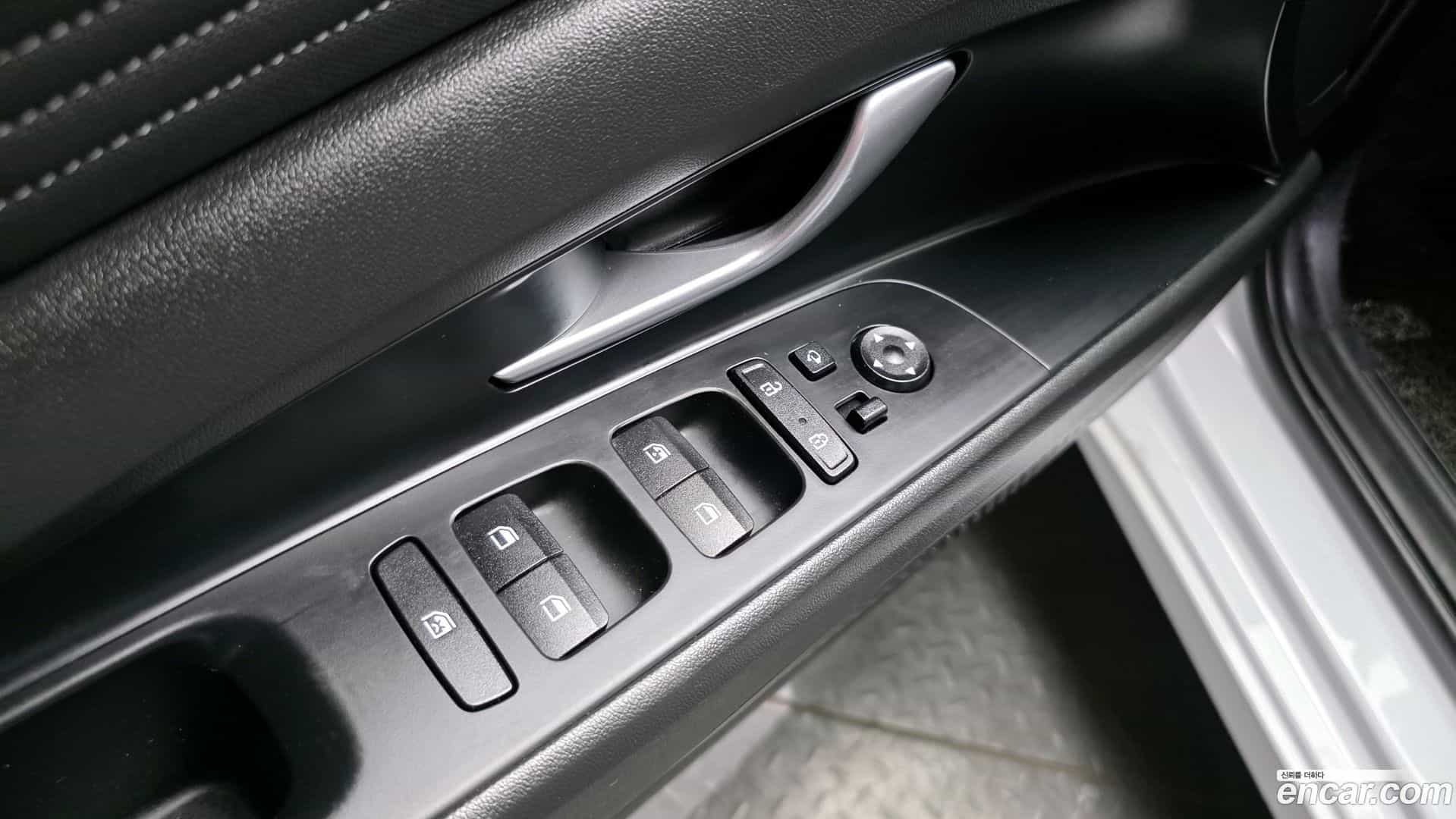AVANTE Hyundai 2022.4-OPTION-017