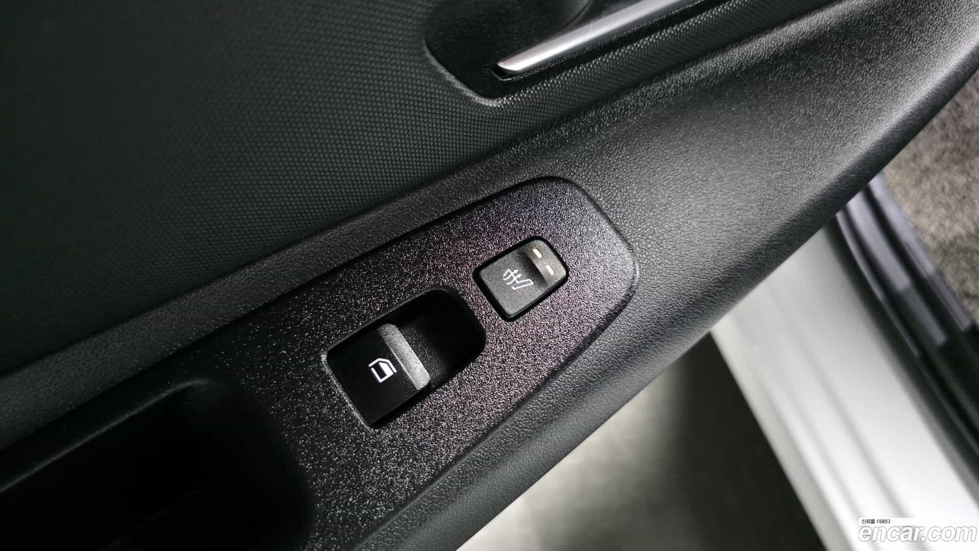 AVANTE Hyundai 2022.4-OPTION-041