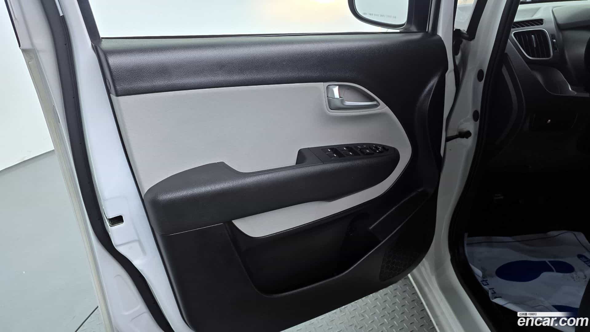 RAY Kia 2021.10-INNER-034