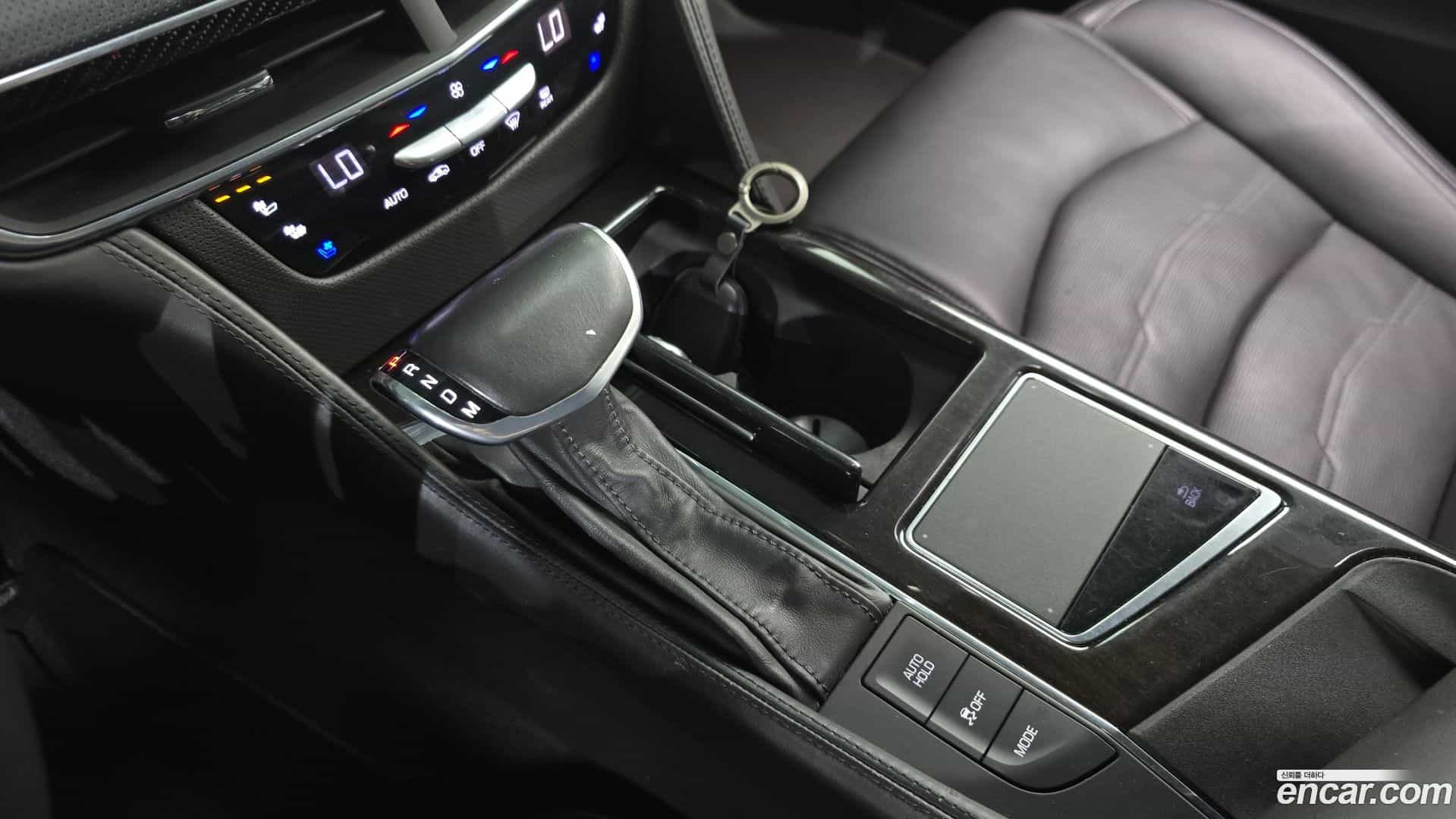 CT6 Cadillac 2017.4-INNER-009