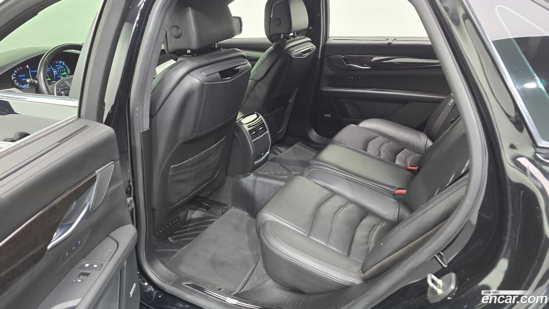 CT6 Cadillac 2017.4-OPTION-015
