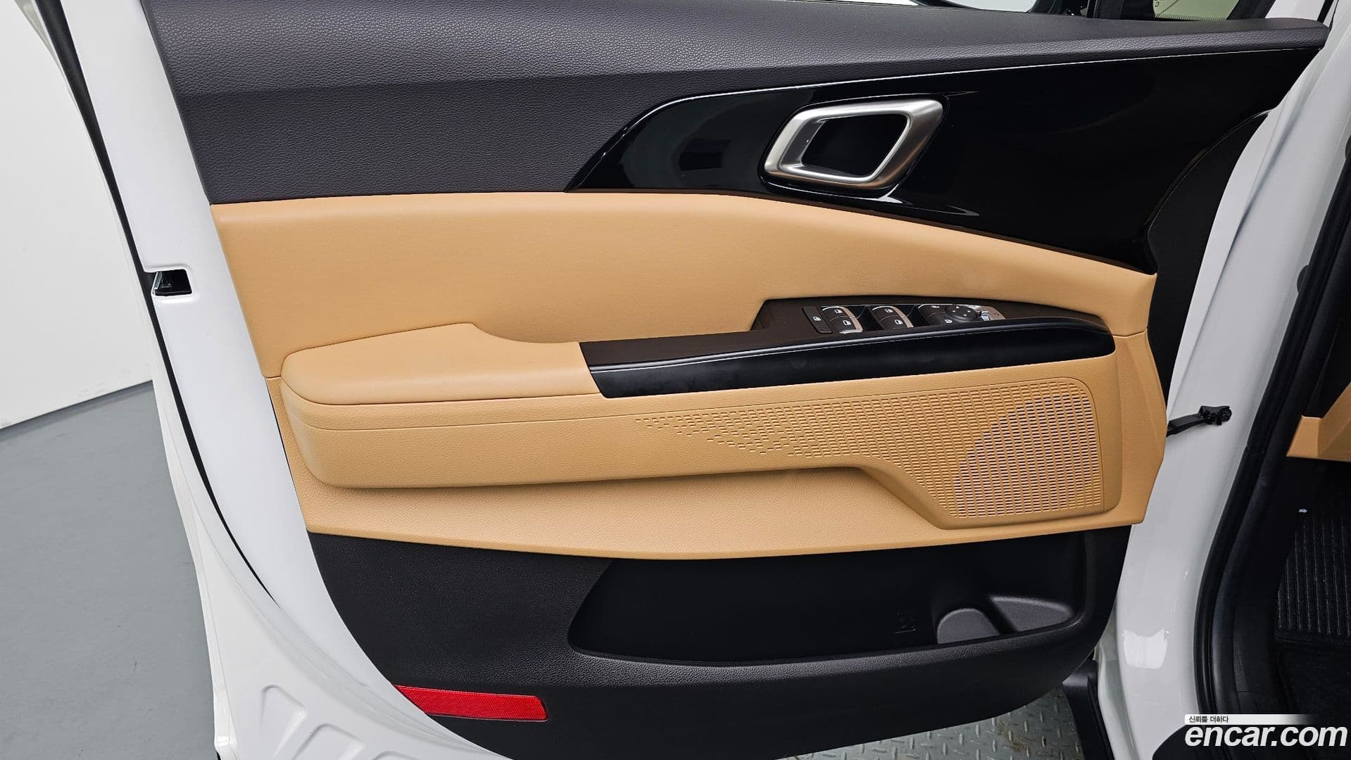 Main__Slider__Photo:Canival Kia 2022.11-23